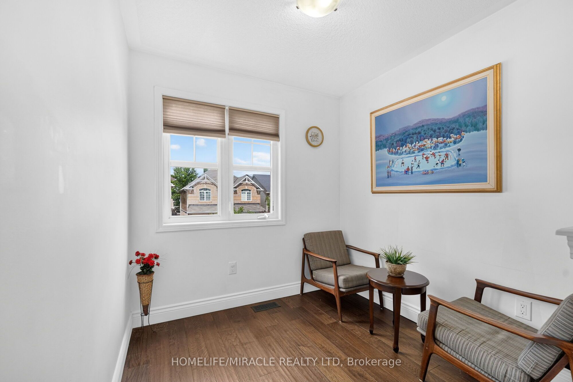 452 Tyrone Crescent Property Photo 17