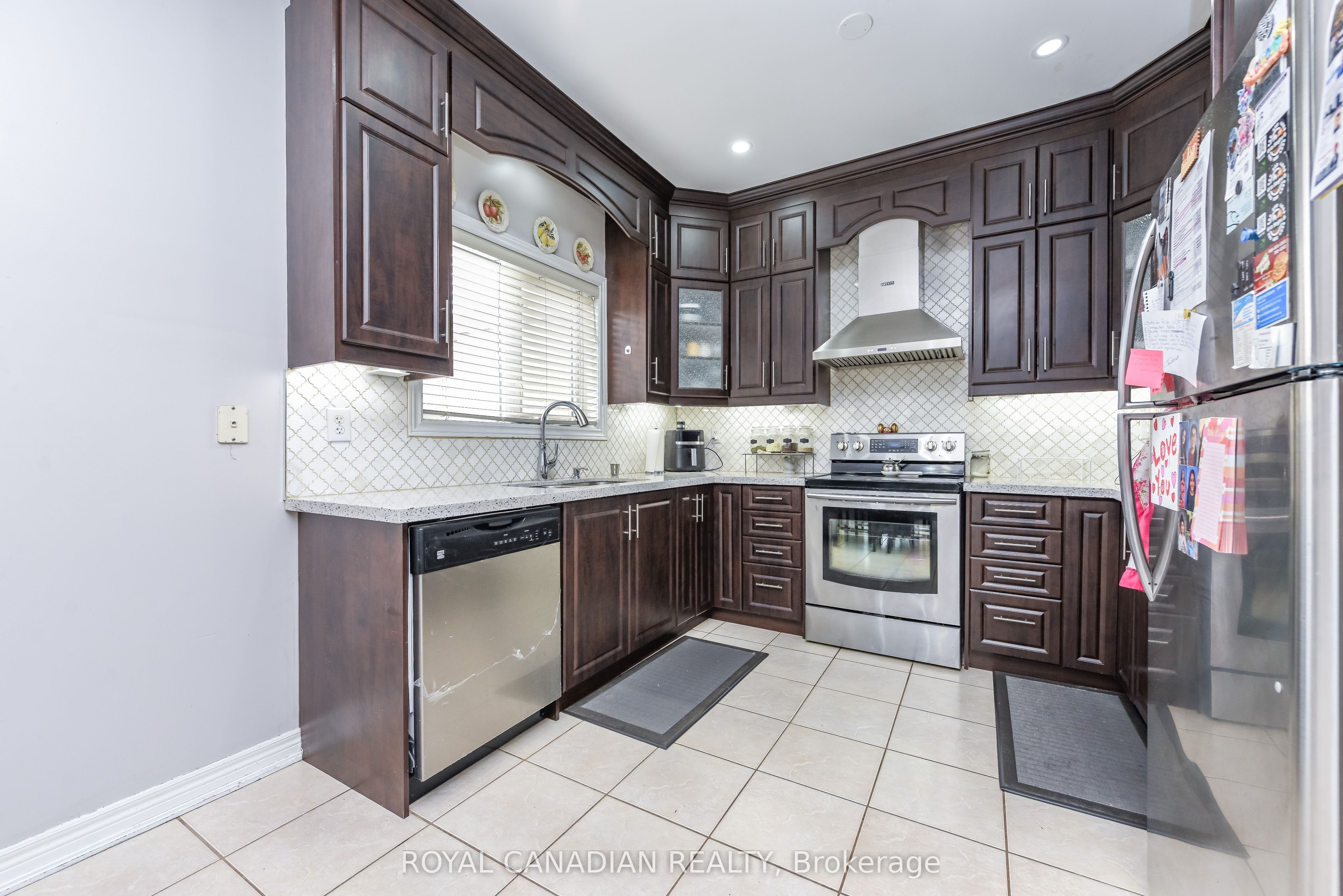 29 Dewside Drive Property Photo 14