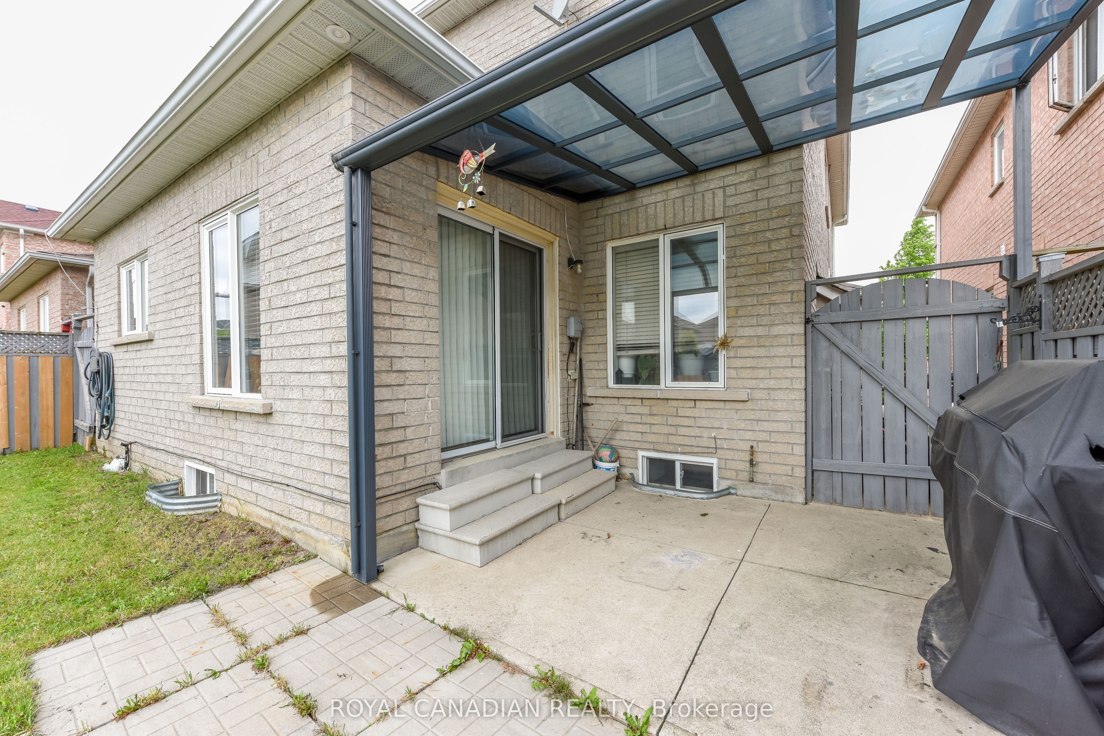 29 Dewside Drive Property Photo 32