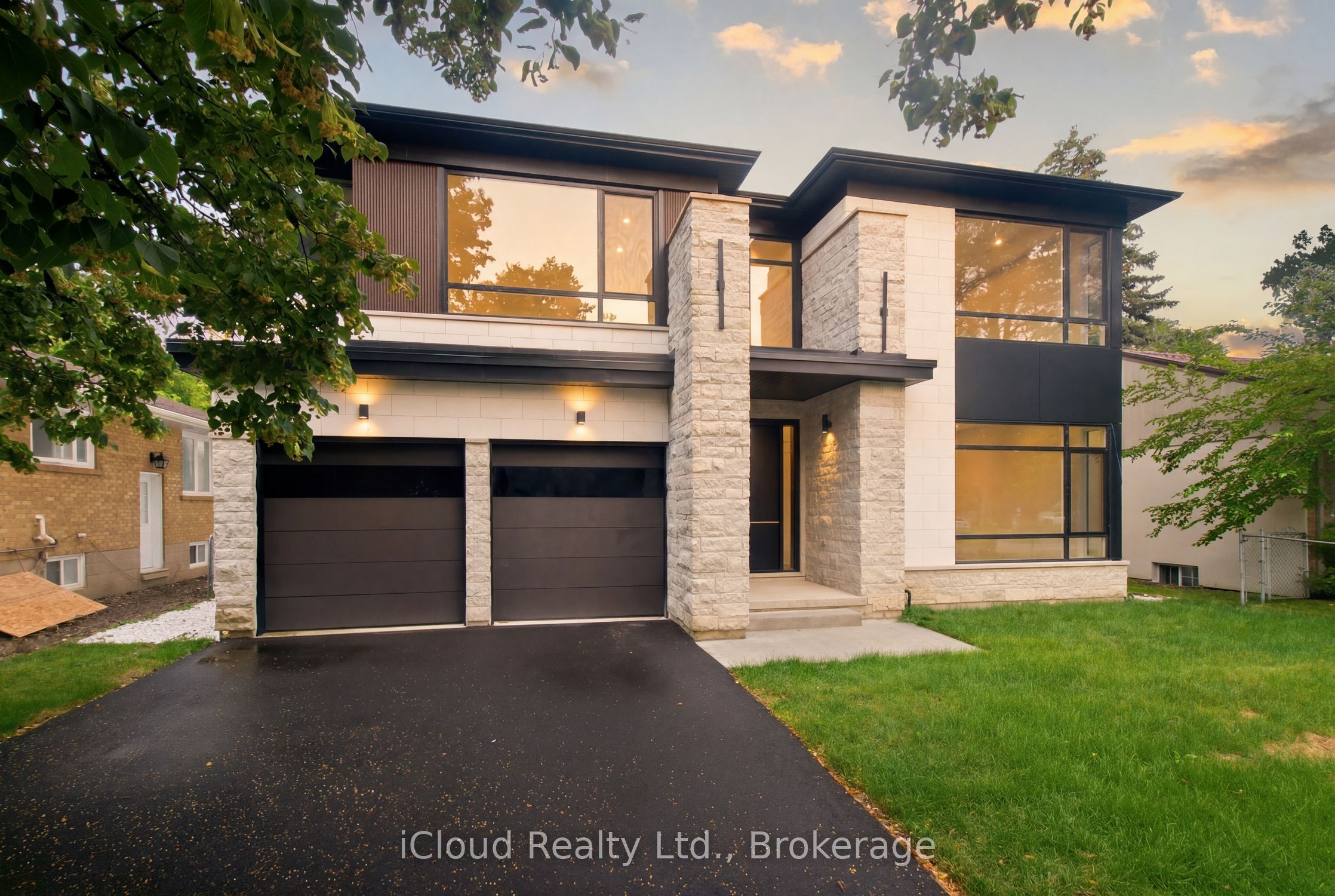 2539 Rugby Road Property Photo 1
