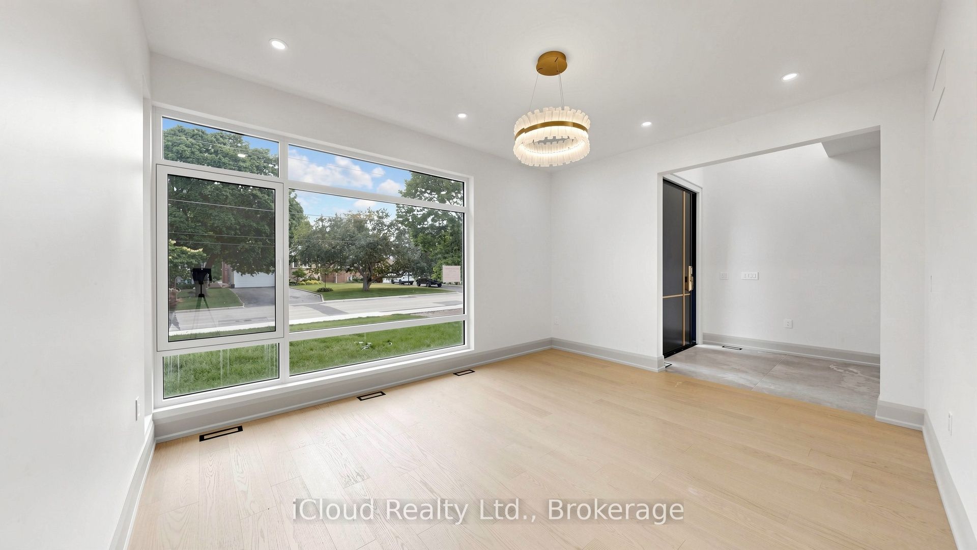 2539 Rugby Road Property Photo 14