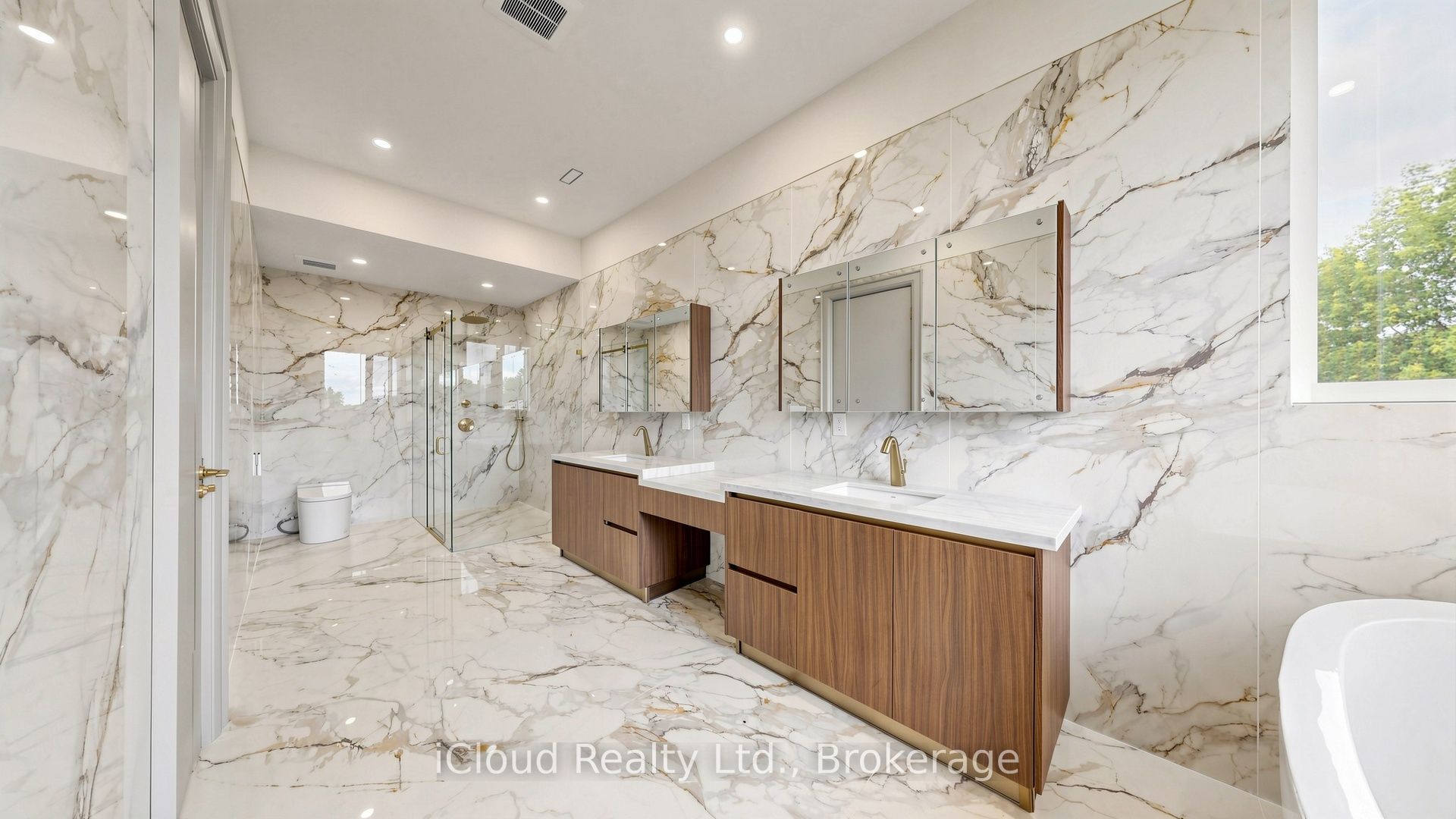 2539 Rugby Road Property Photo 20