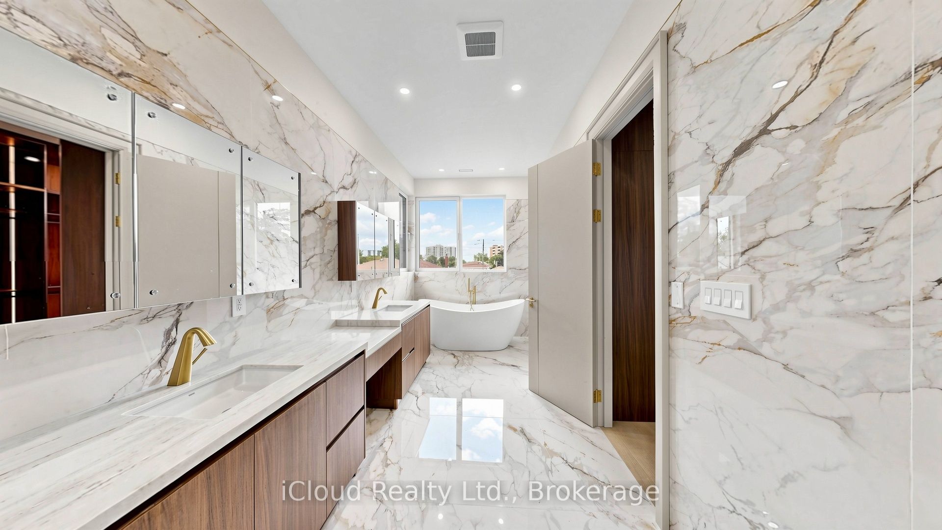 2539 Rugby Road Property Photo 24