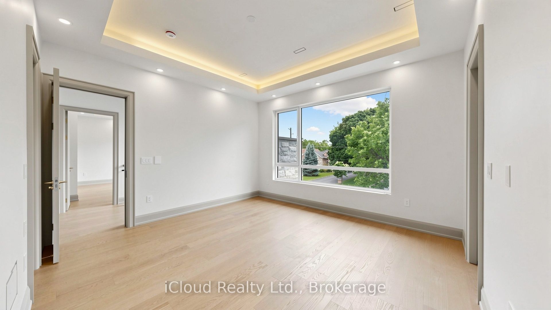 2539 Rugby Road Property Photo 25