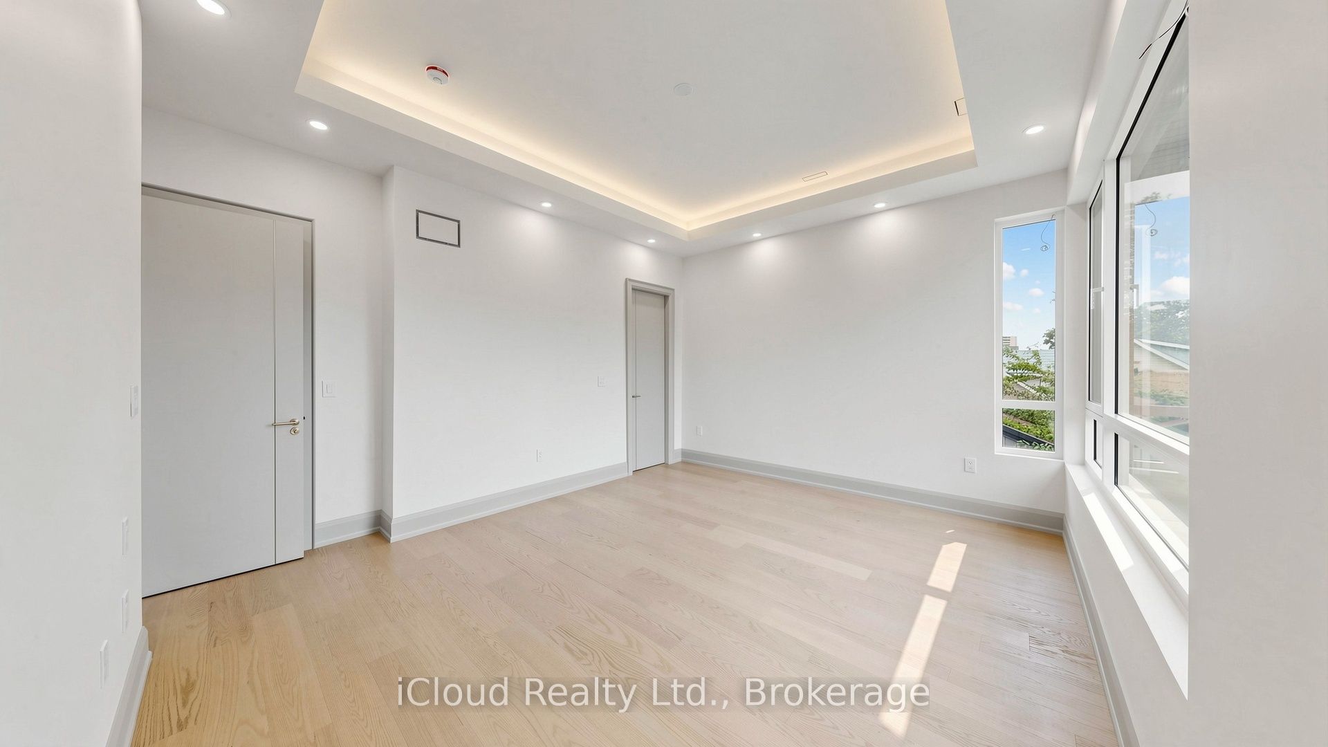 2539 Rugby Road Property Photo 45