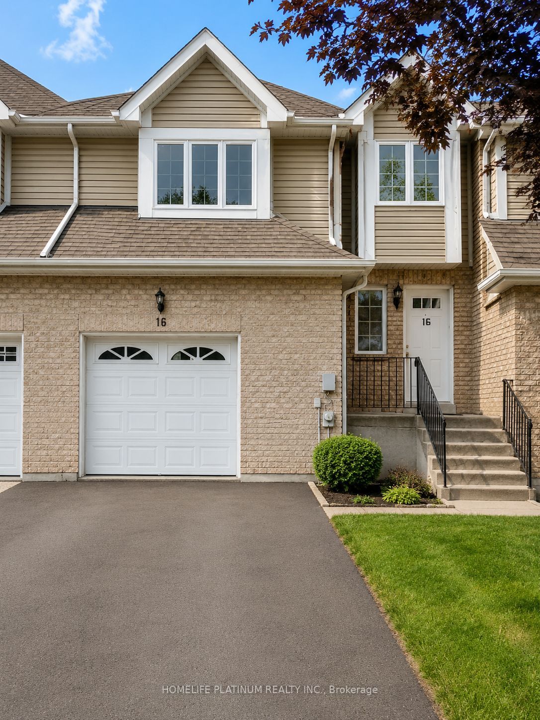 16 Langdale Crescent Property Photo 1