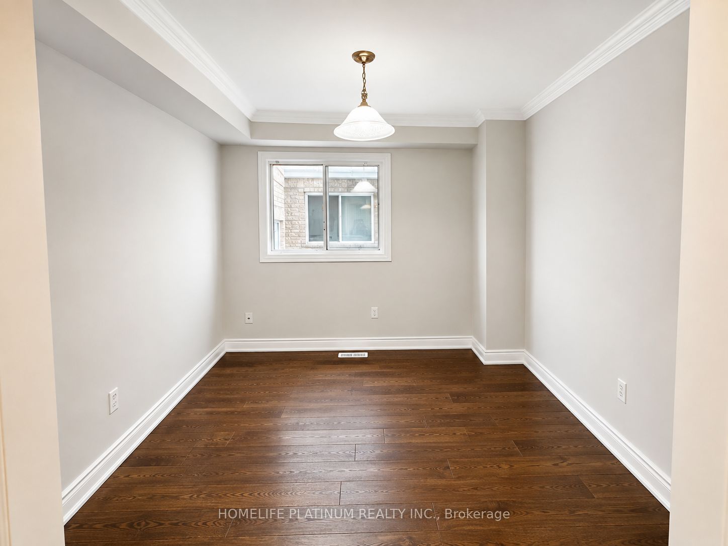 16 Langdale Crescent Property Photo 7