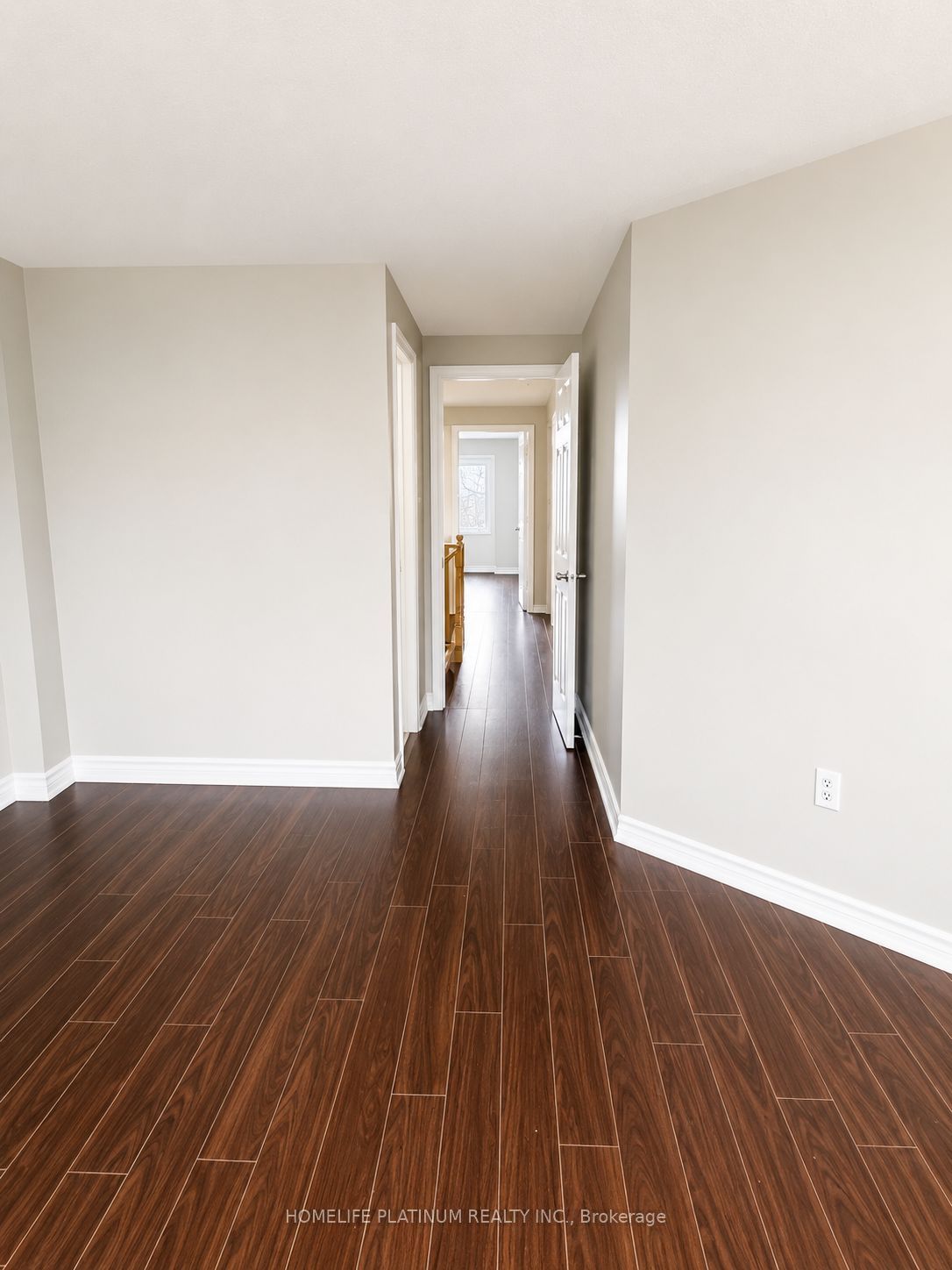 16 Langdale Crescent Property Photo 8