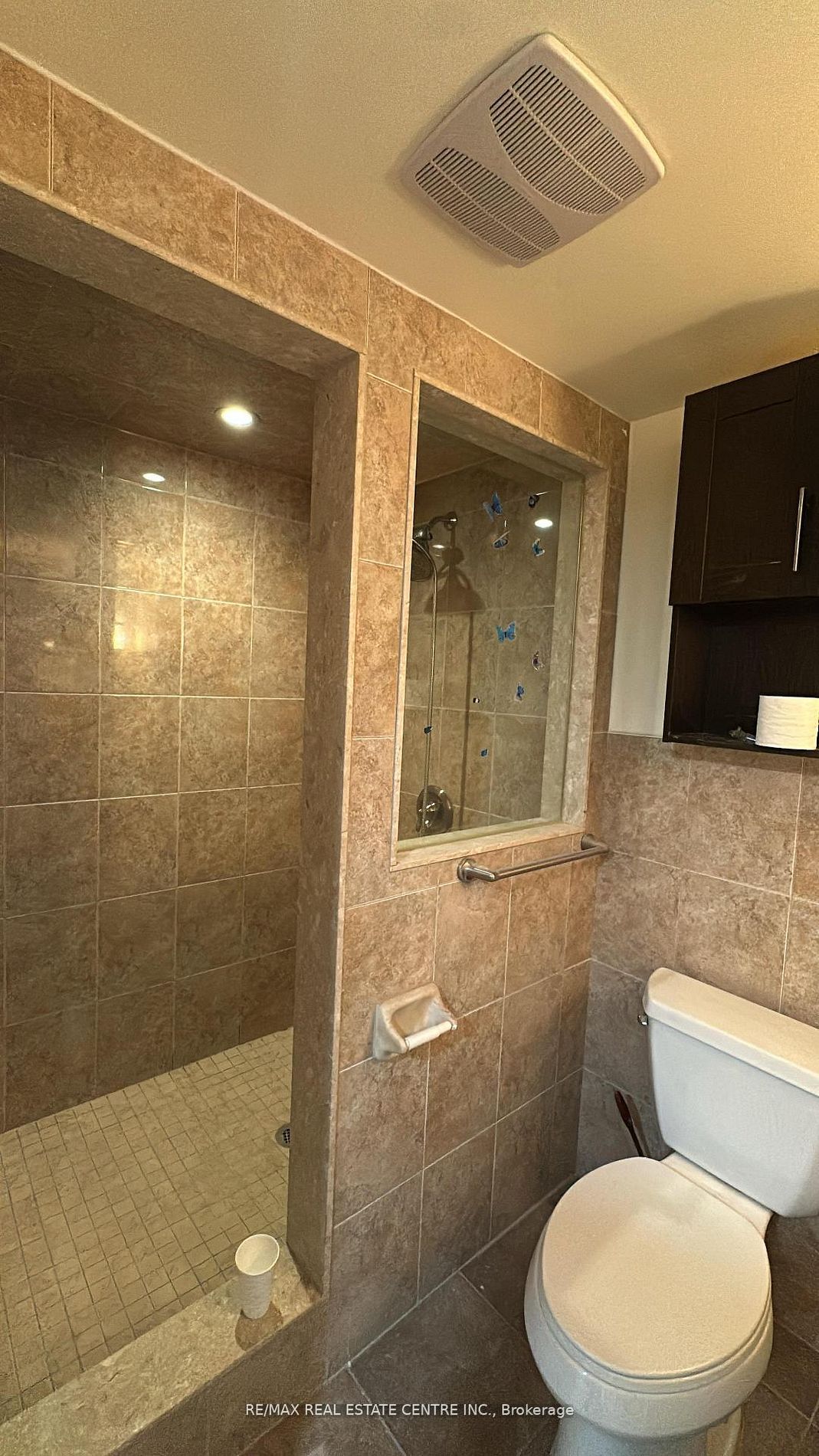 31 Haslemere Avenue Property Photo 10