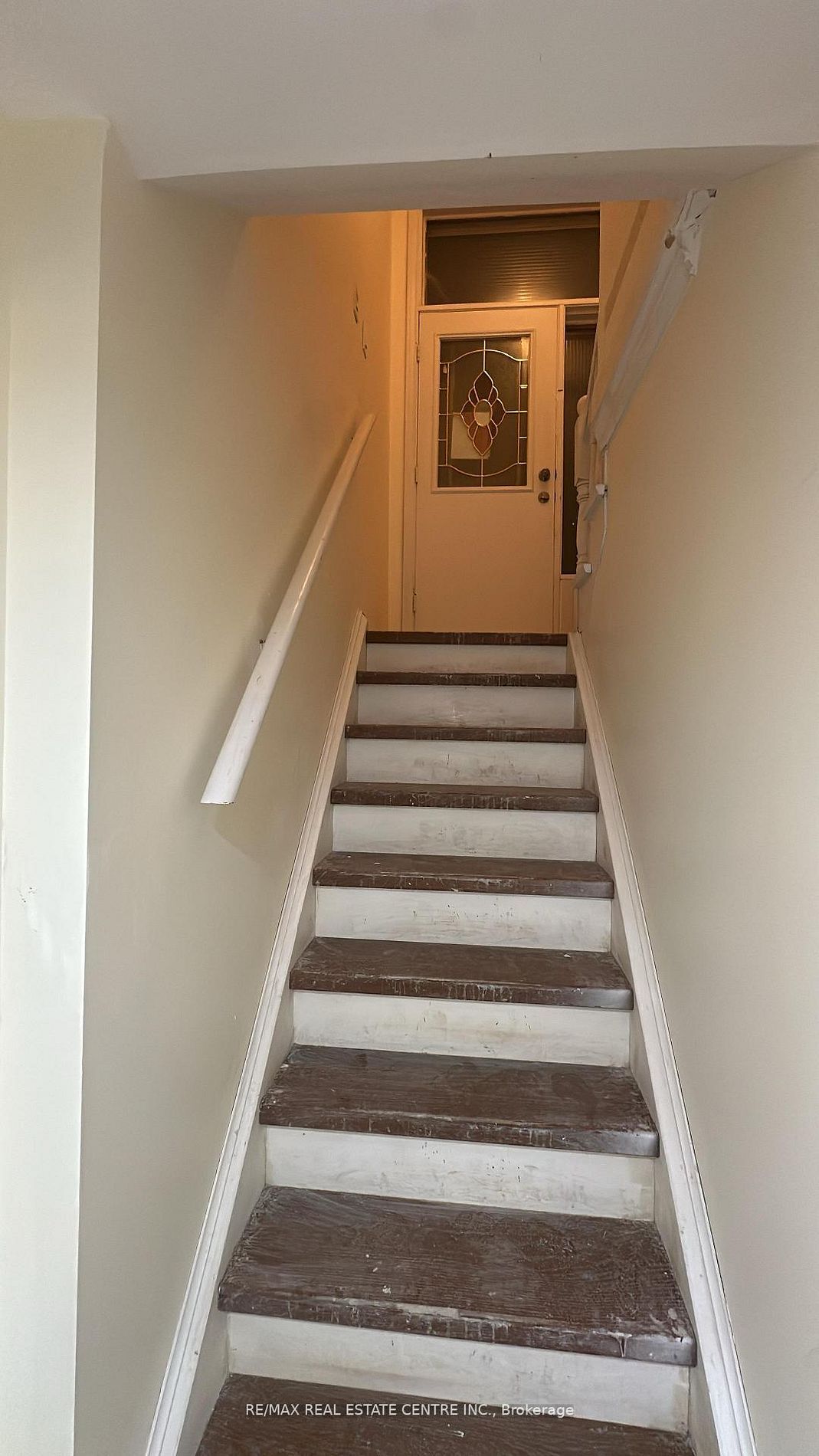 31 Haslemere Avenue Property Photo 12