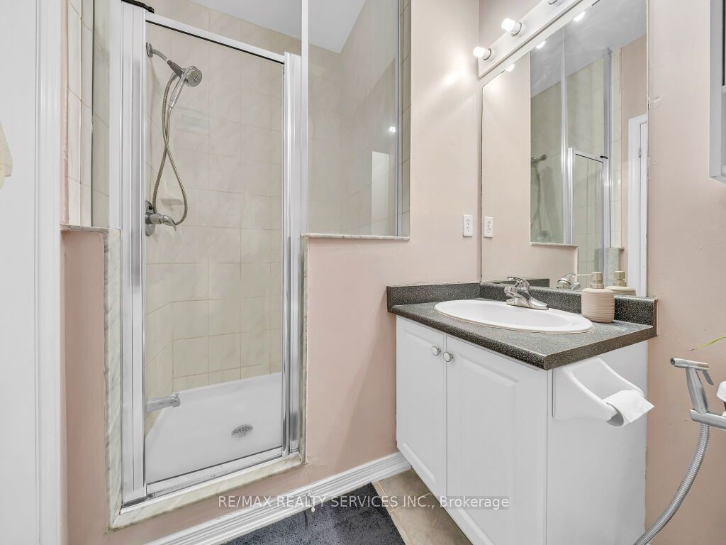 101 River Rock Crescent Property Photo 20