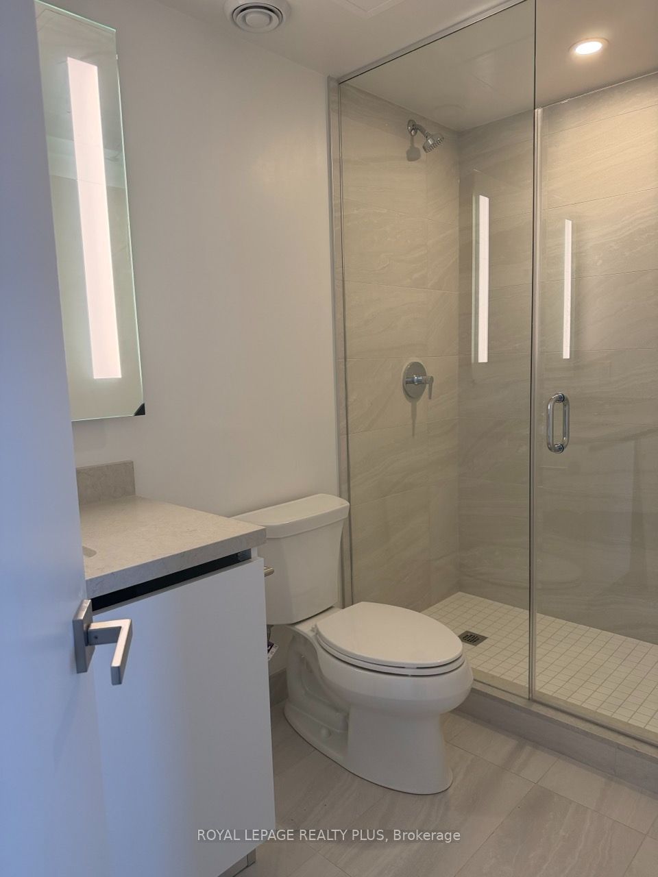 4015 The Exchange Drive 2704 Property Photo 7