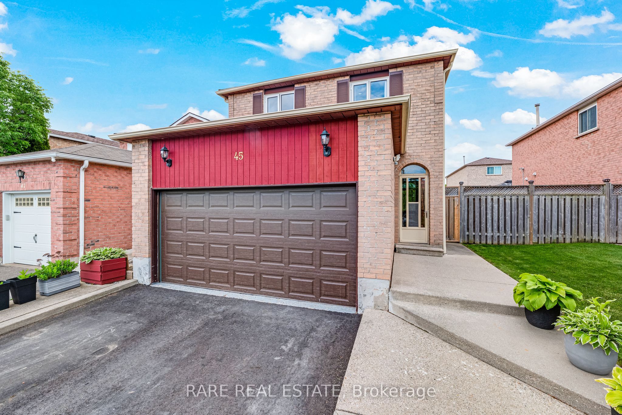 45 Sandmere Avenue Property Photo 1