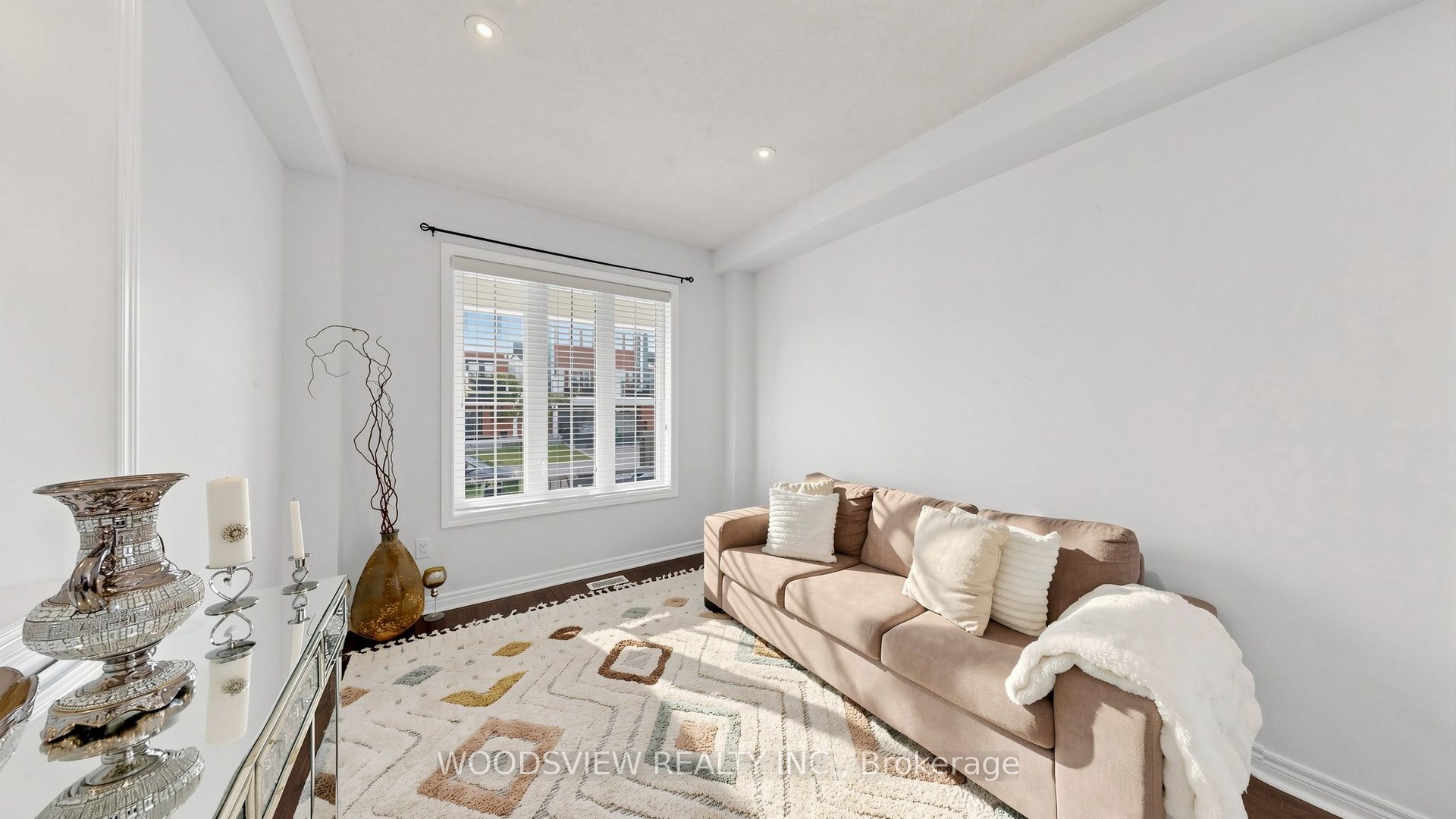 7 Deancrest Road Property Photo 5