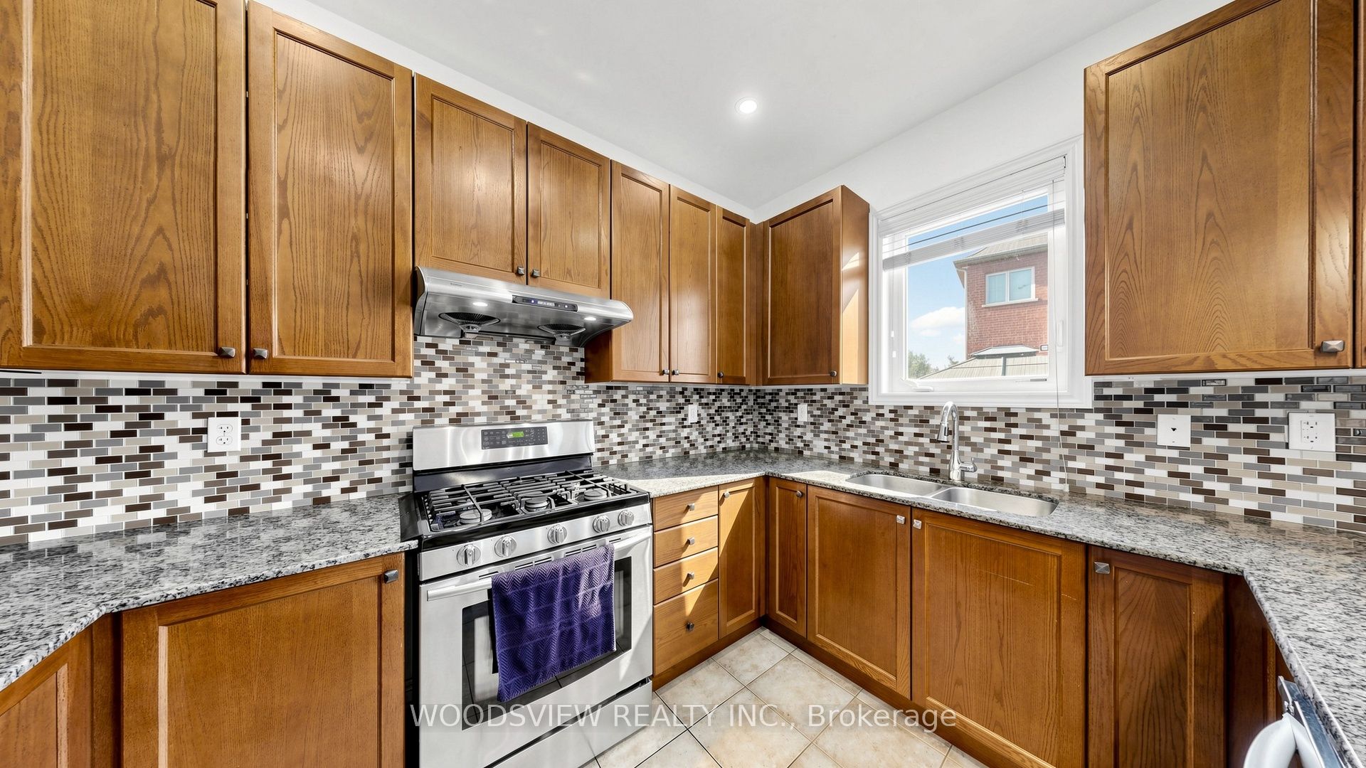 7 Deancrest Road Property Photo 10