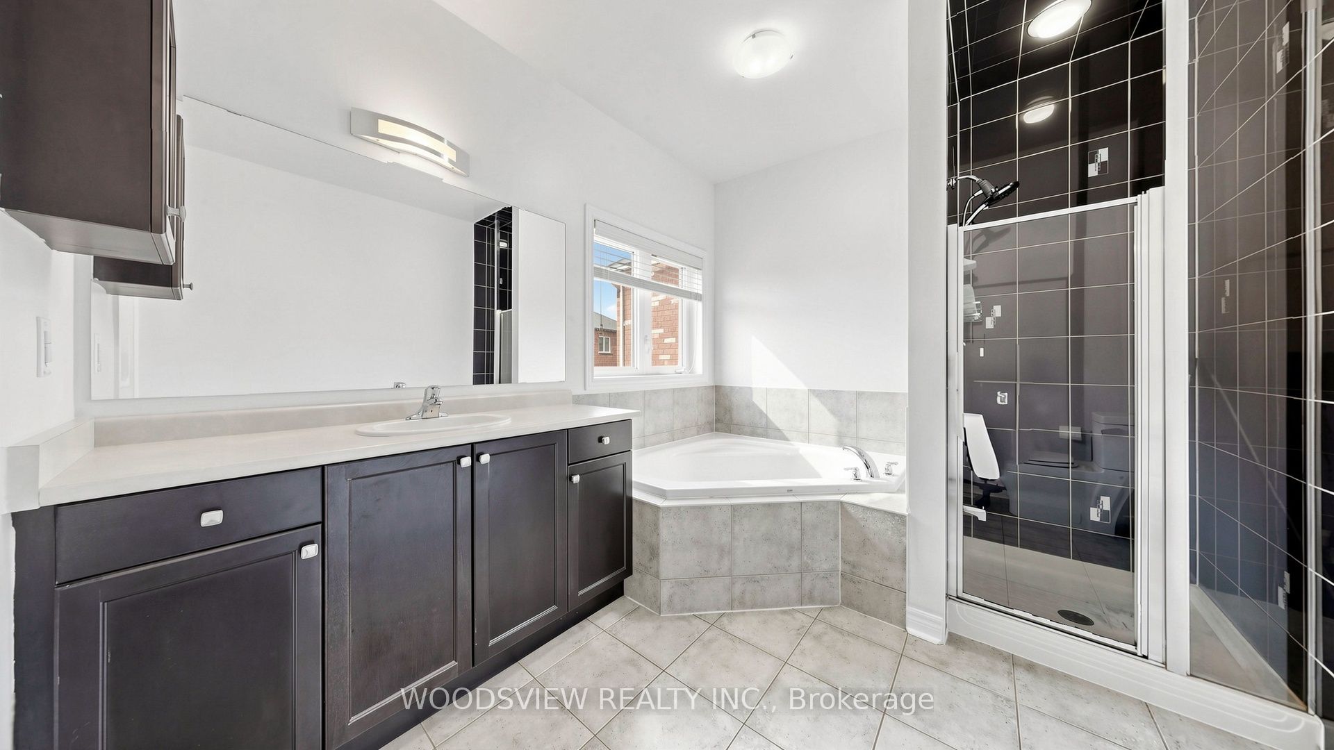 7 Deancrest Road Property Photo 24