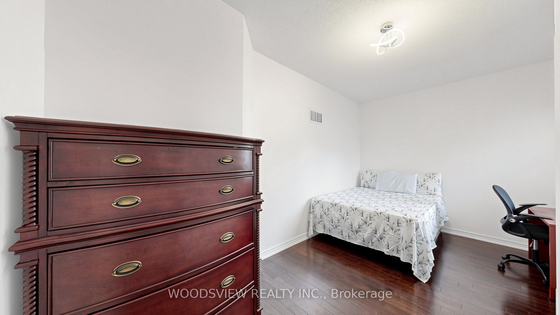 7 Deancrest Road Property Photo 30