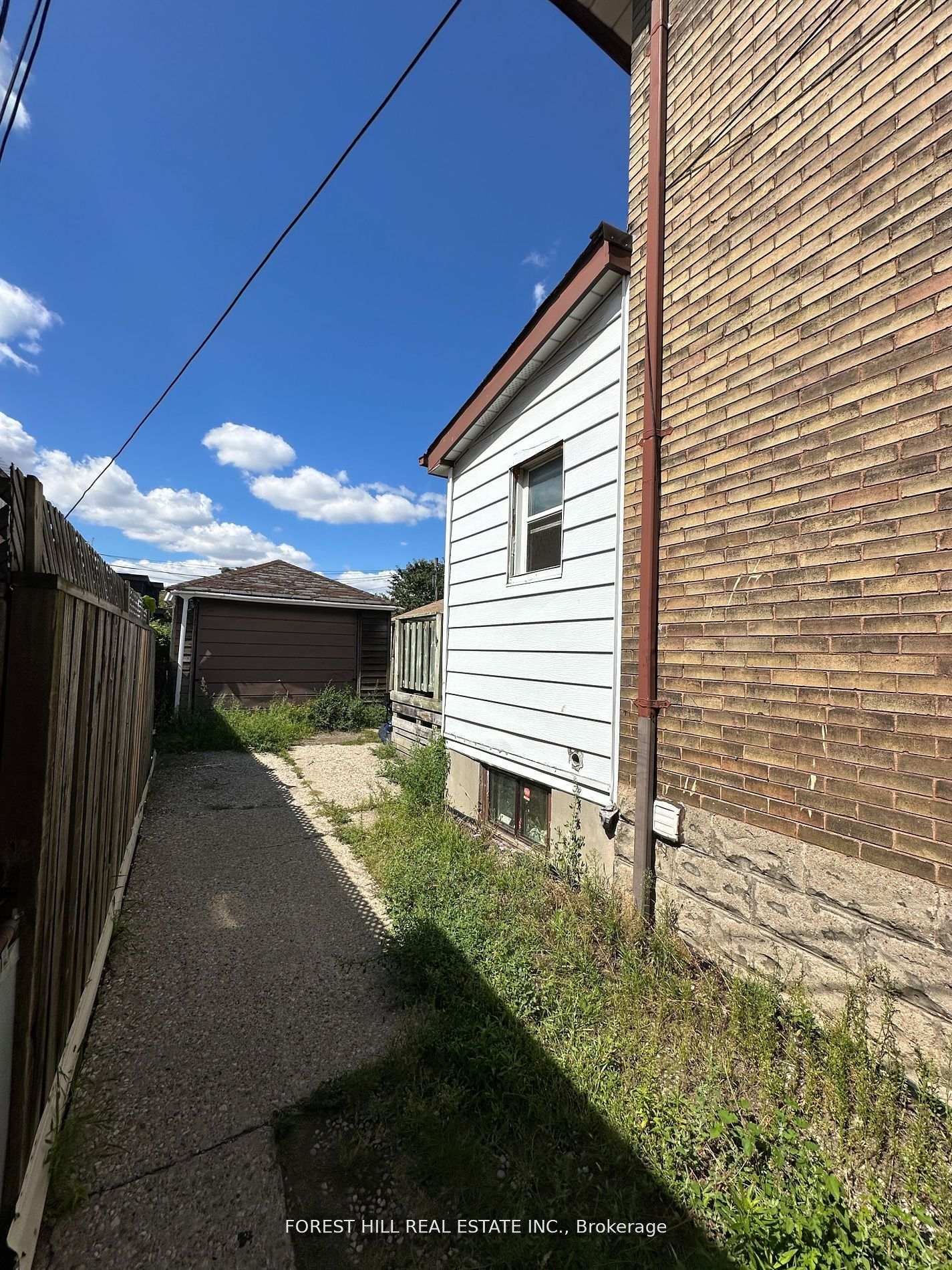 666 Jane Street Property Photo 5