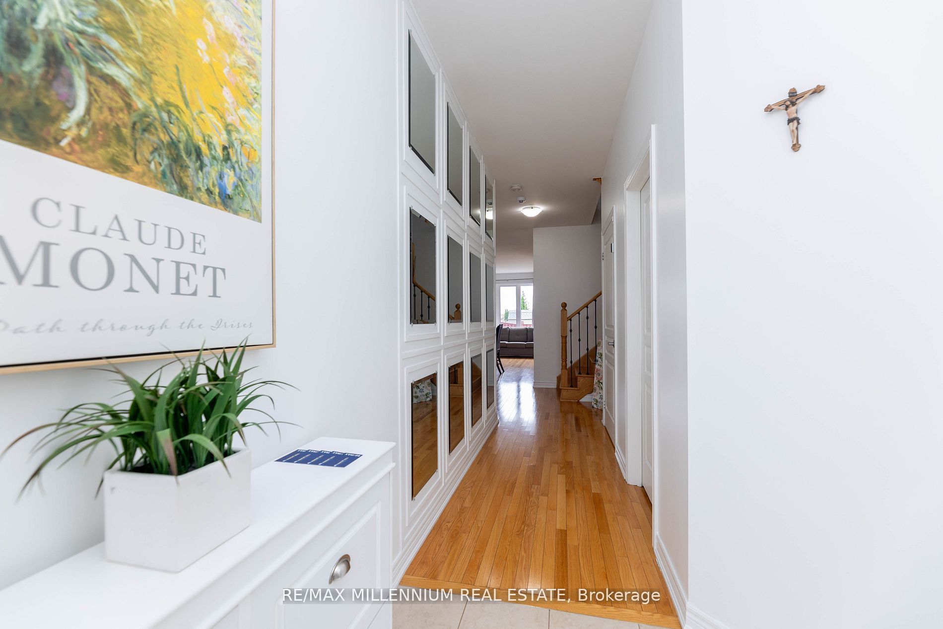 9 Pendulum Circle Property Photo 11