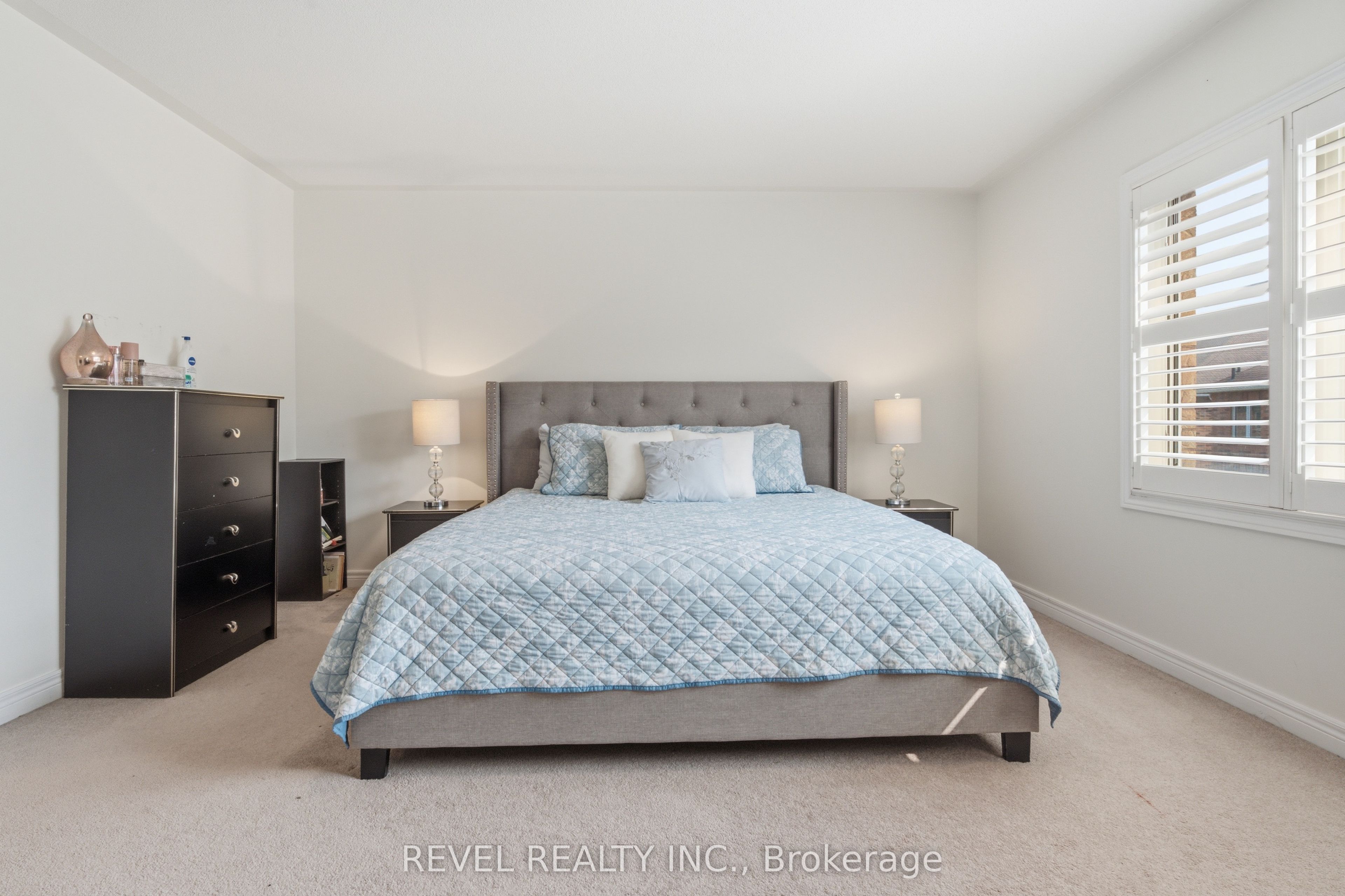 256 Giddings Crescent Property Photo 13