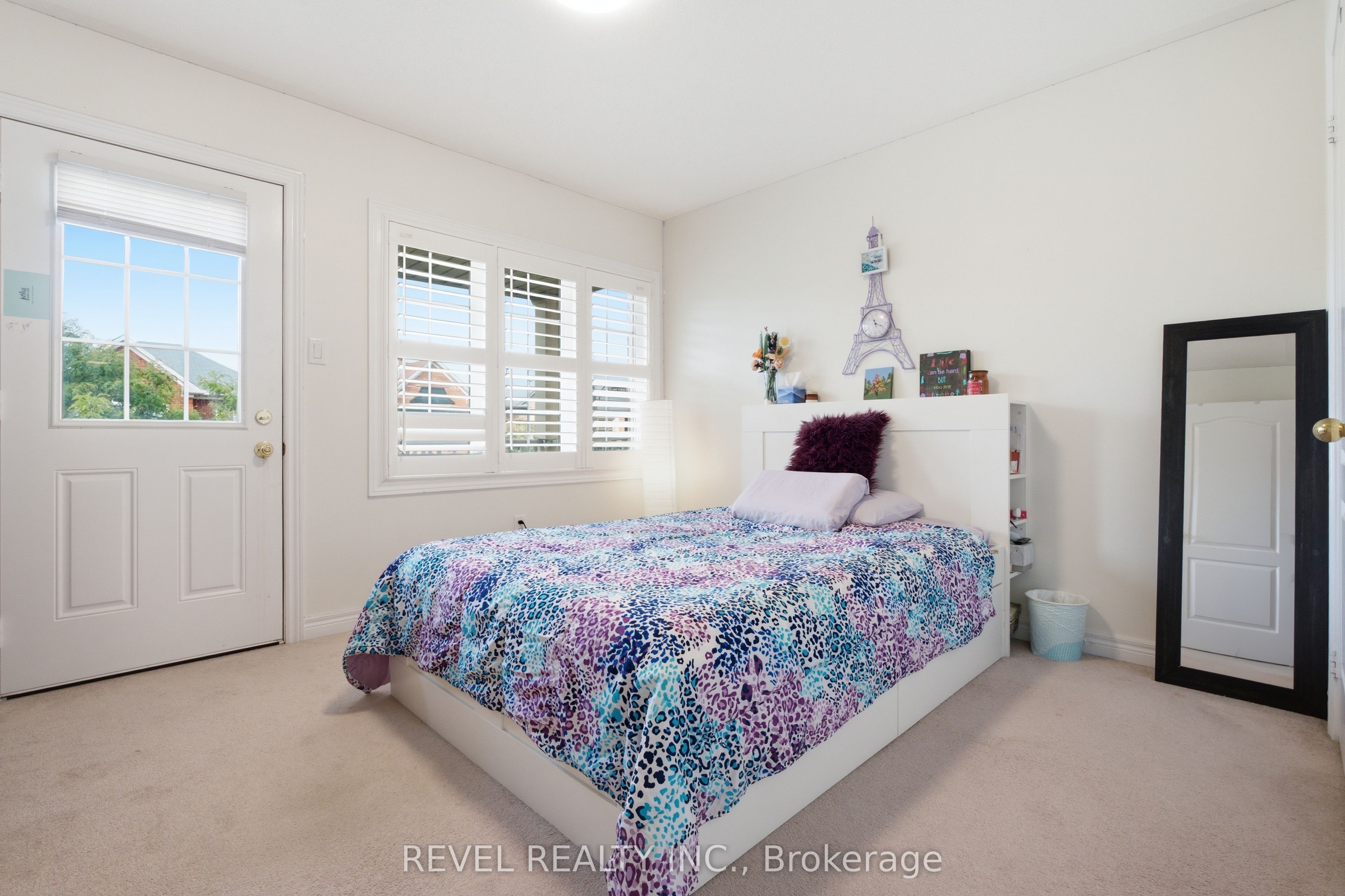 256 Giddings Crescent Property Photo 18