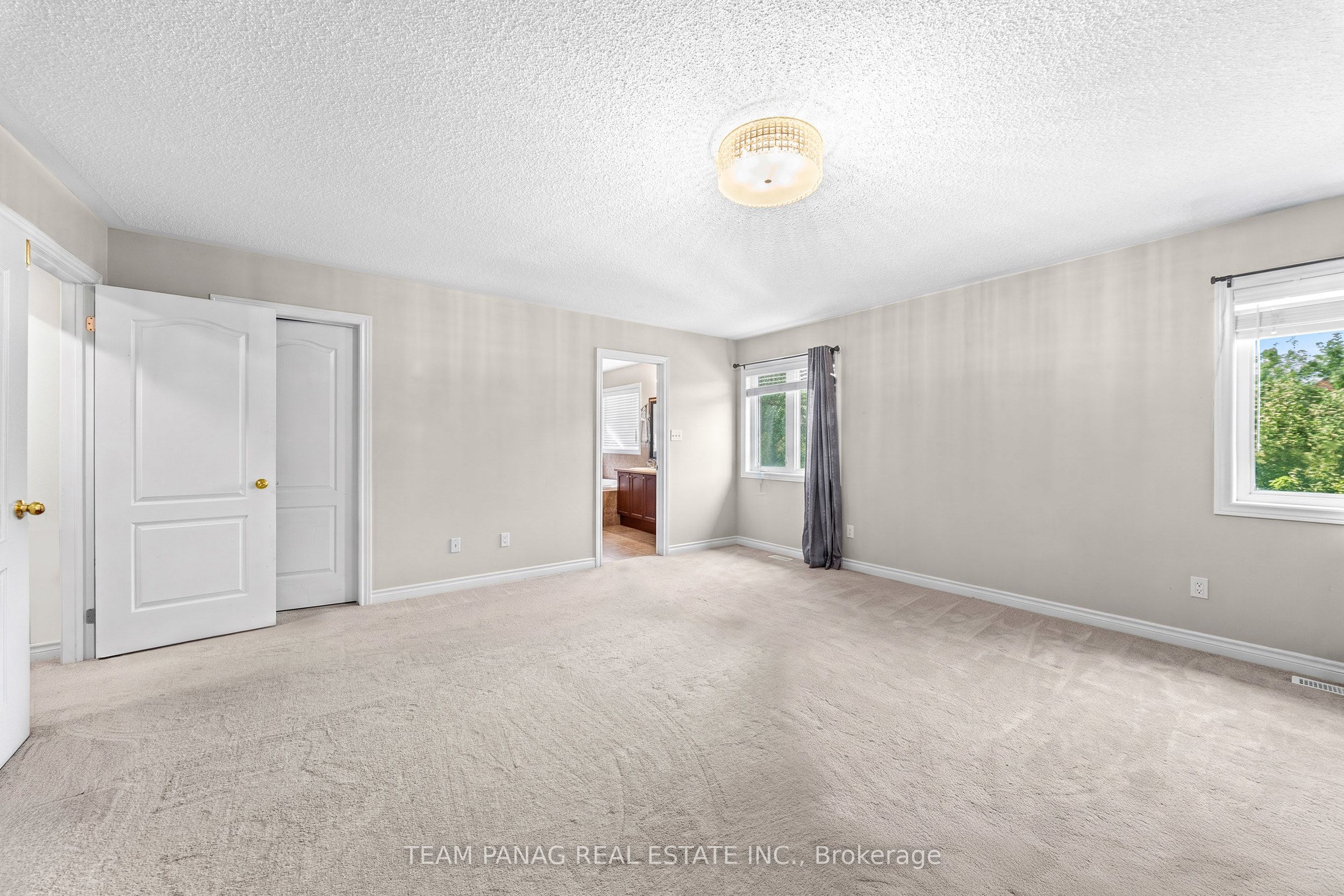 47 Sorbonne Drive Property Photo 26