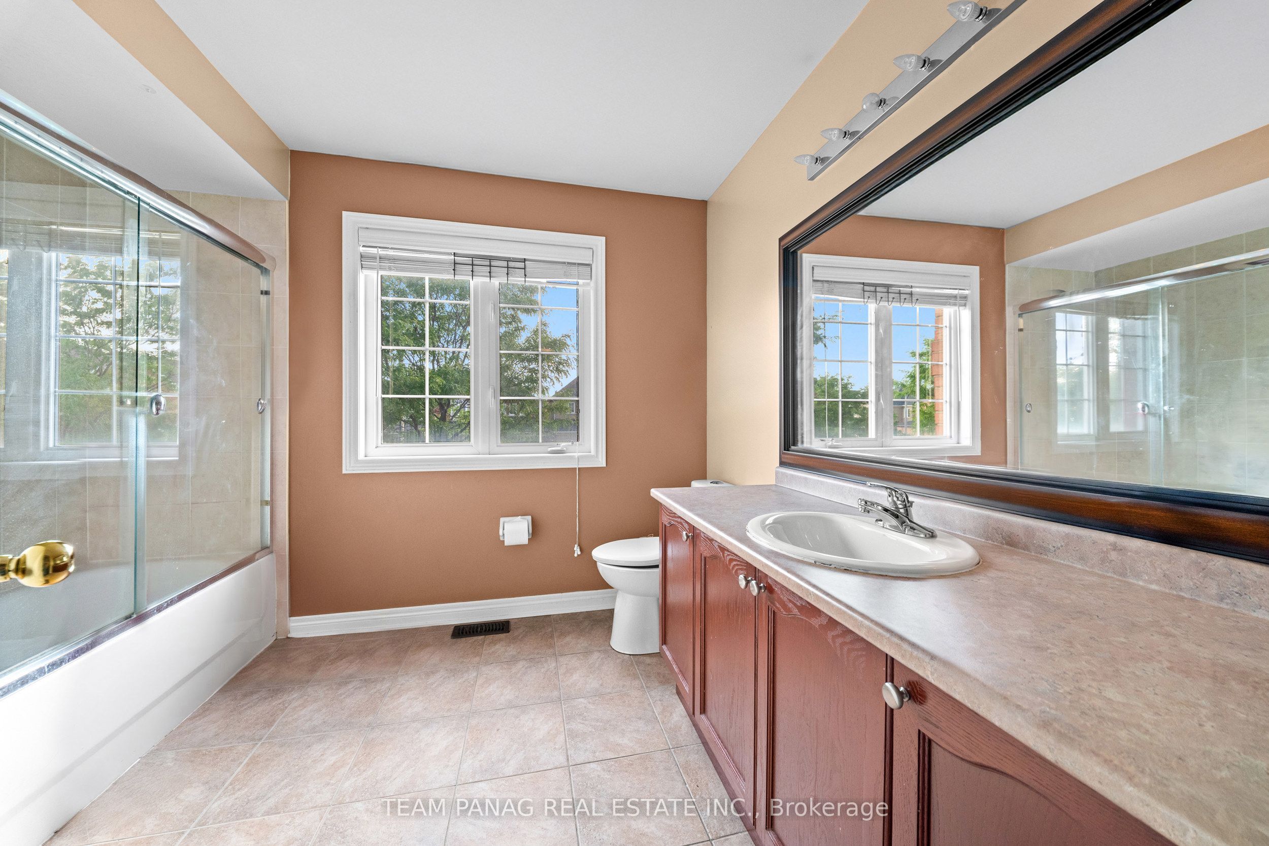 47 Sorbonne Drive Property Photo 33