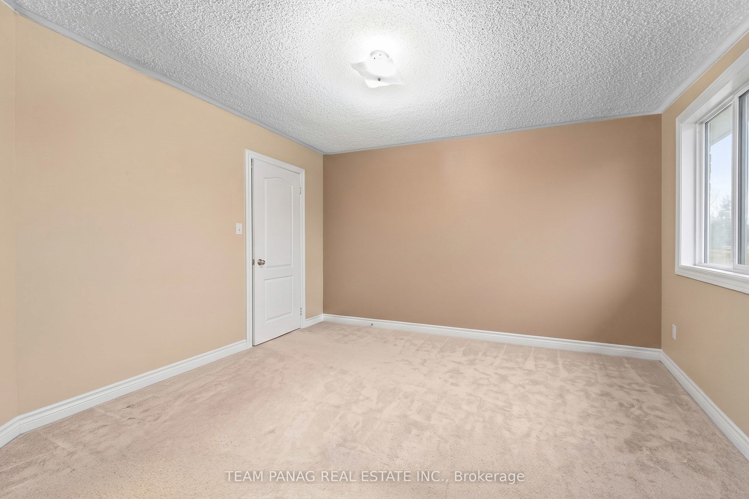 47 Sorbonne Drive Property Photo 34
