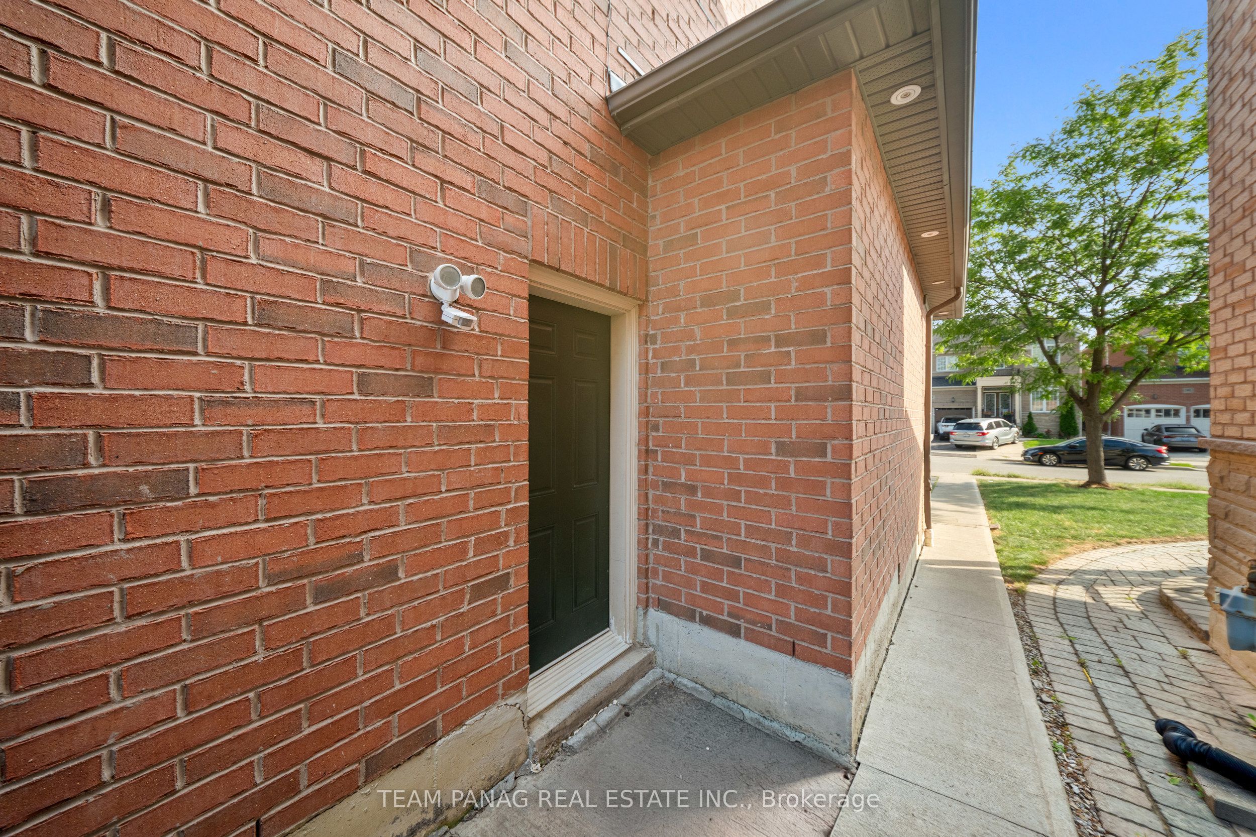 47 Sorbonne Drive Property Photo 35