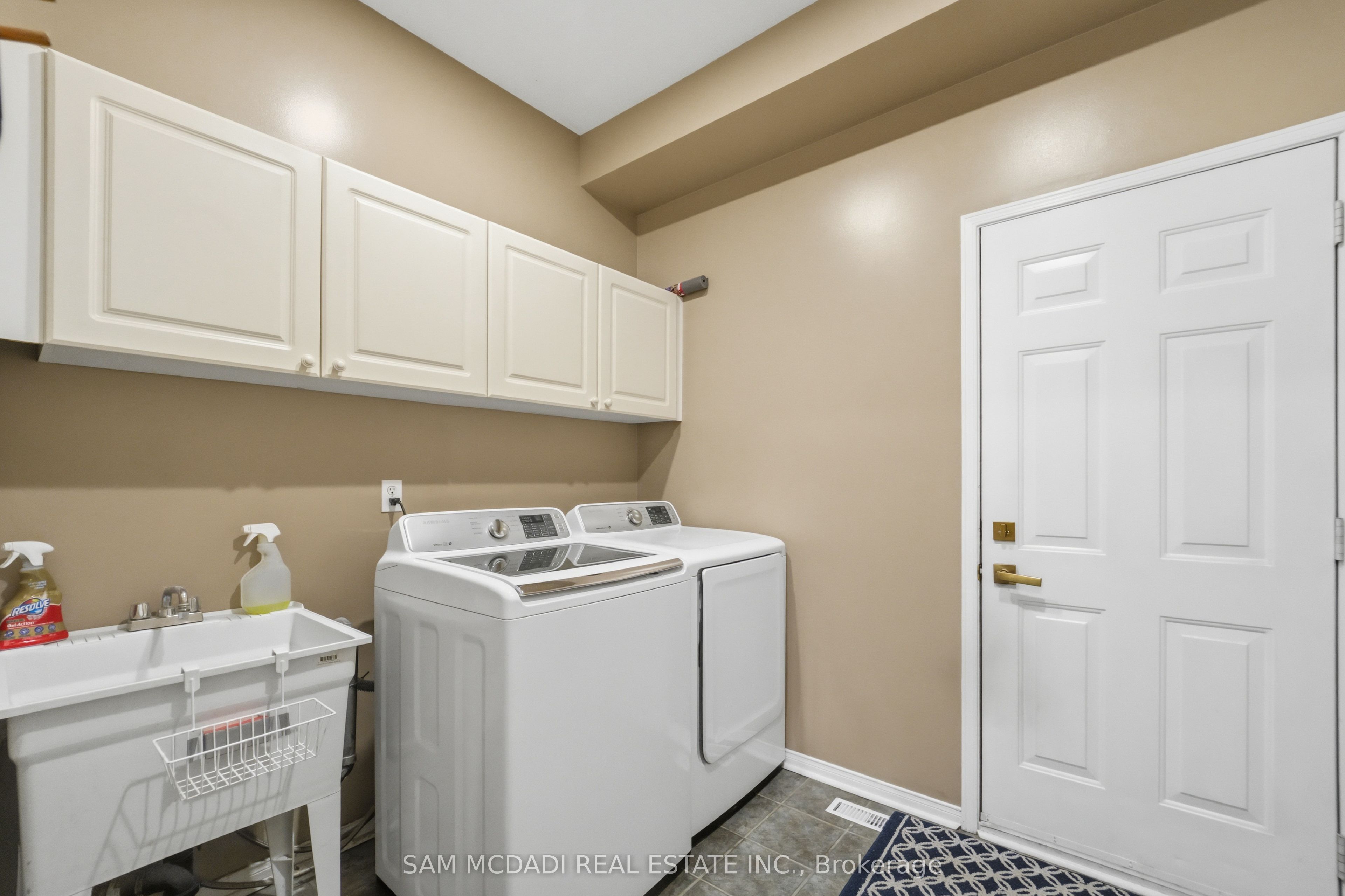 3605 Trelawny Circle Property Photo 15