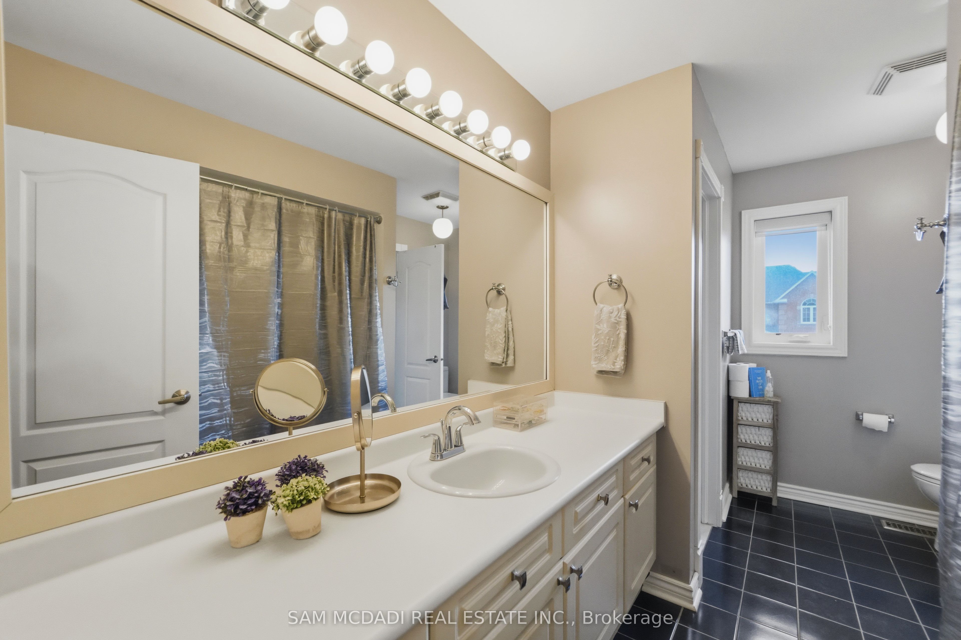 3605 Trelawny Circle Property Photo 23