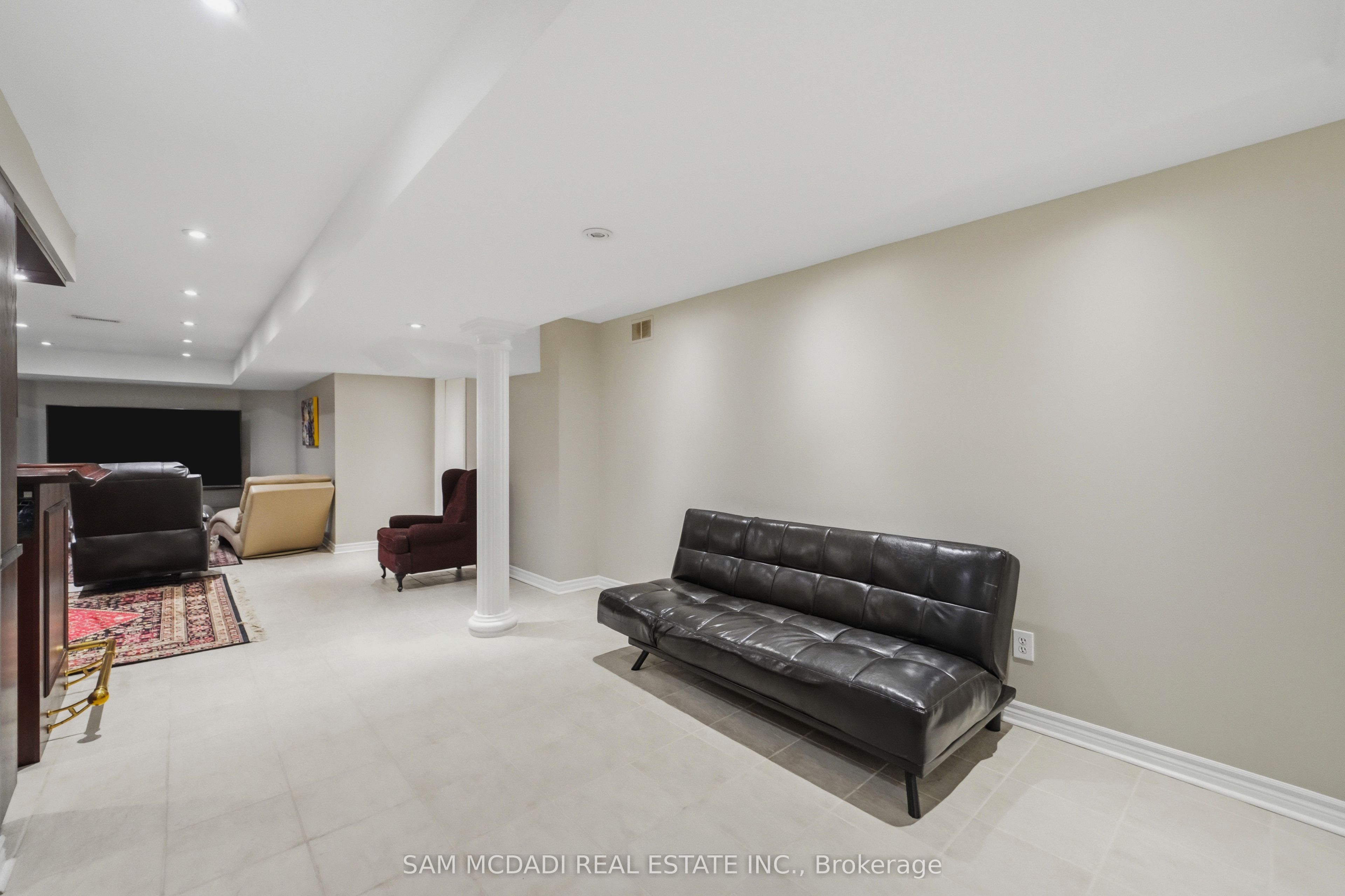 3605 Trelawny Circle Property Photo 34