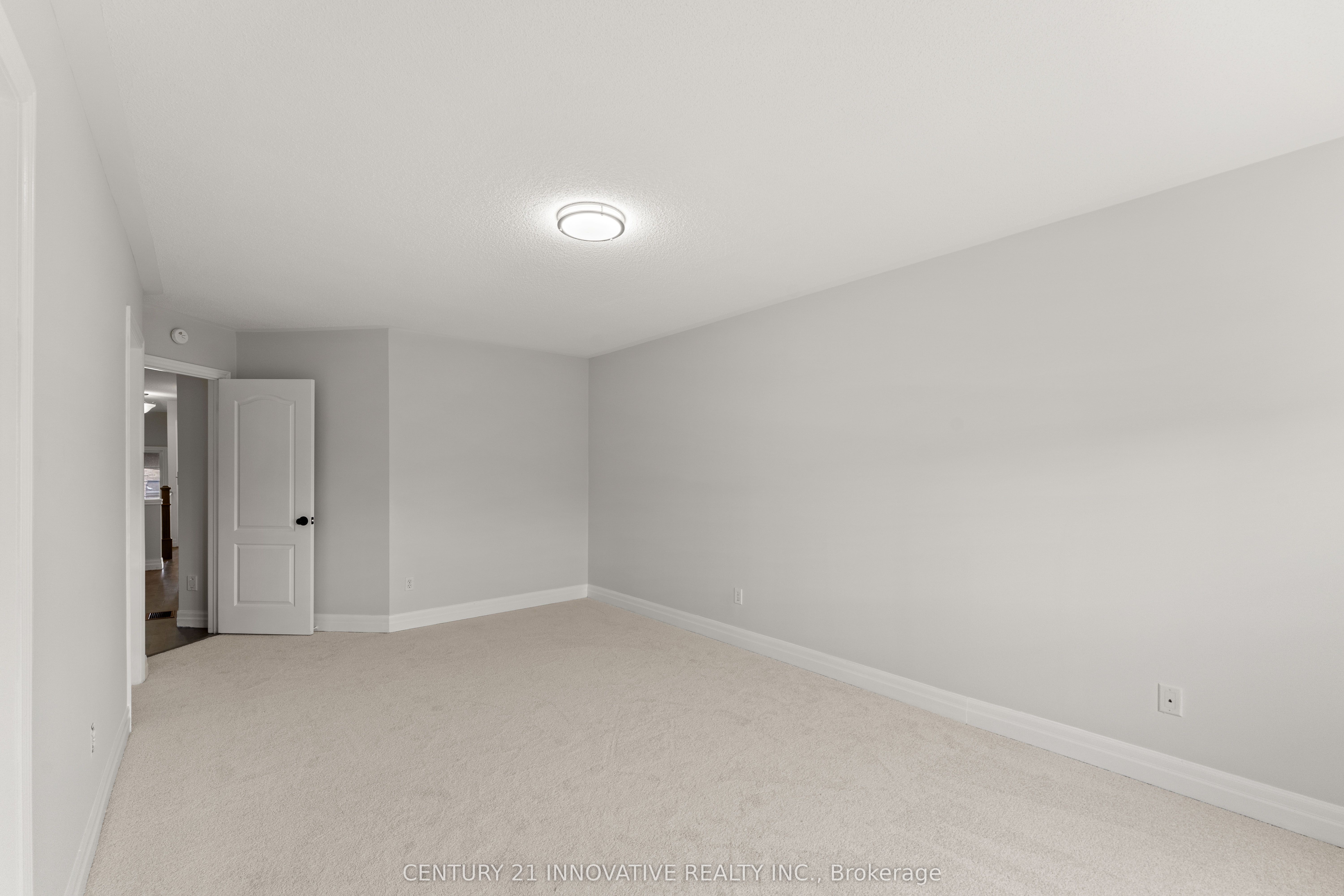 2442 Felhaber Crescent Property Photo 21