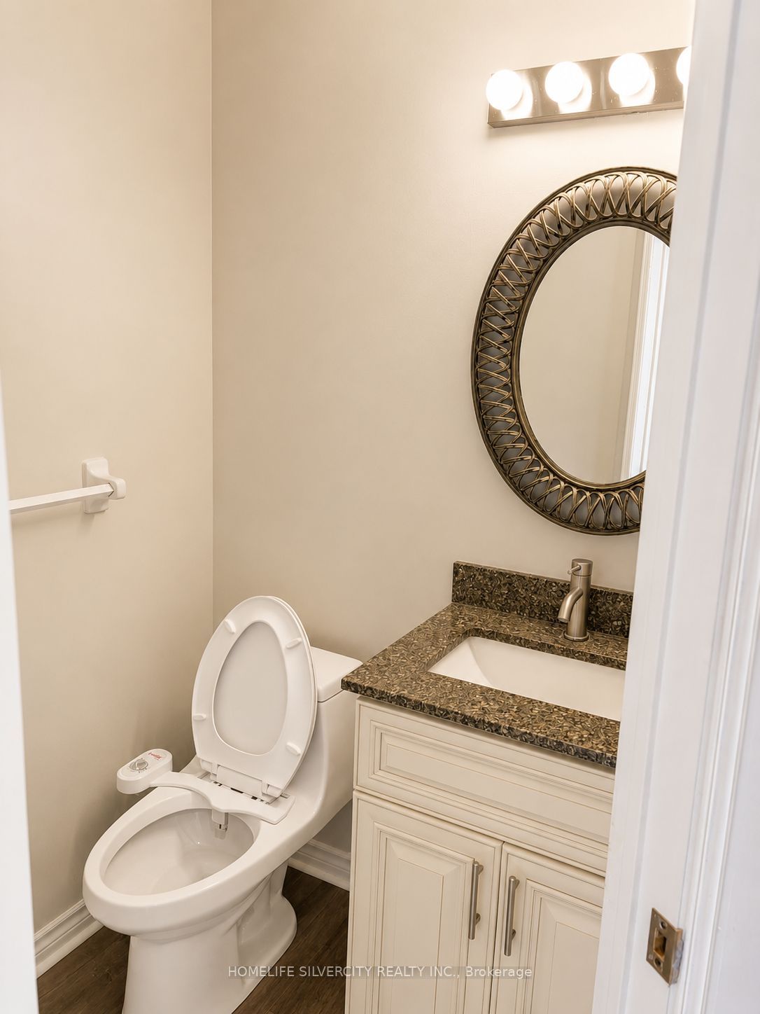 W13704036 Property Photo 4