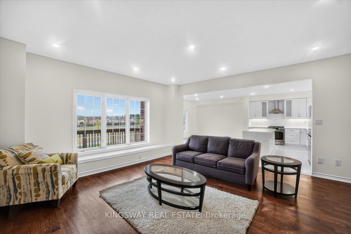 8 Monkton Circle Property Photo 8
