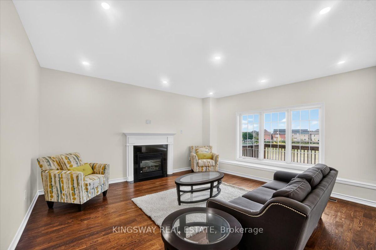 8 Monkton Circle Property Photo 10