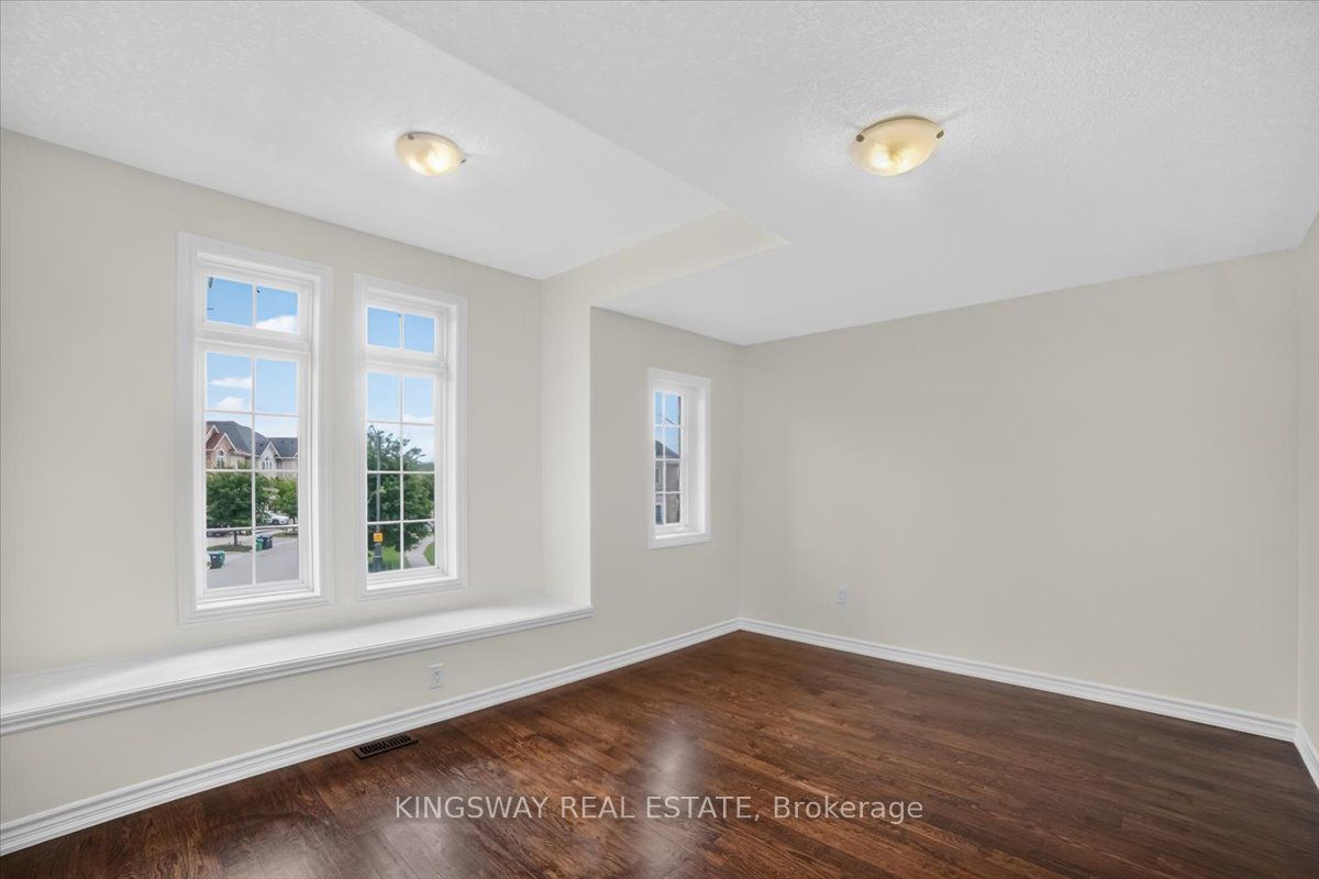 8 Monkton Circle Property Photo 27