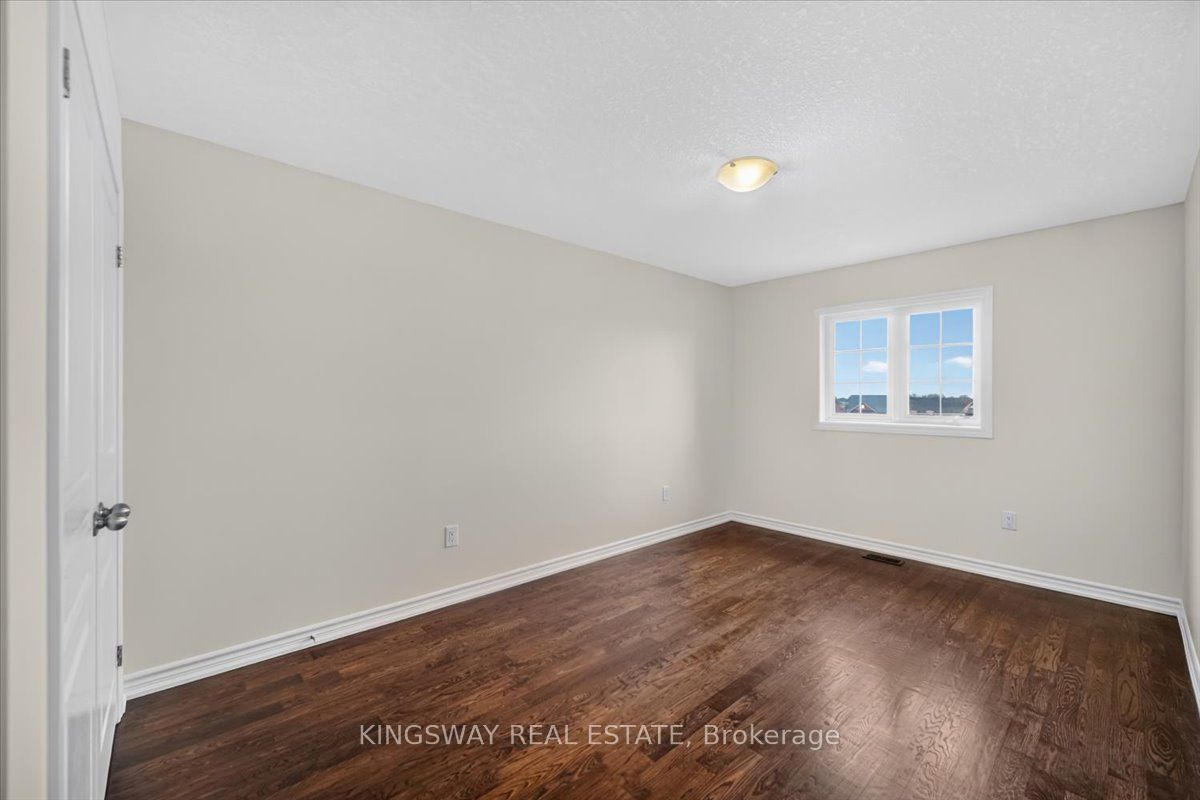 8 Monkton Circle Property Photo 29