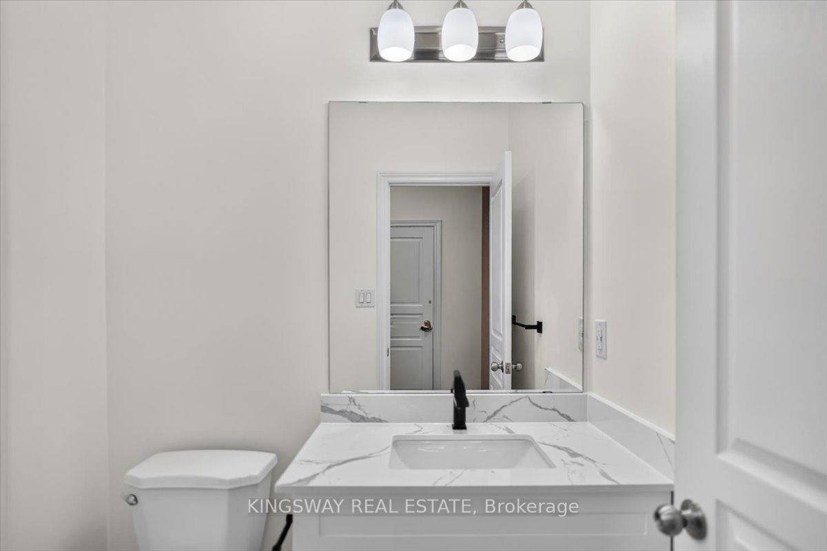 8 Monkton Circle Property Photo 38