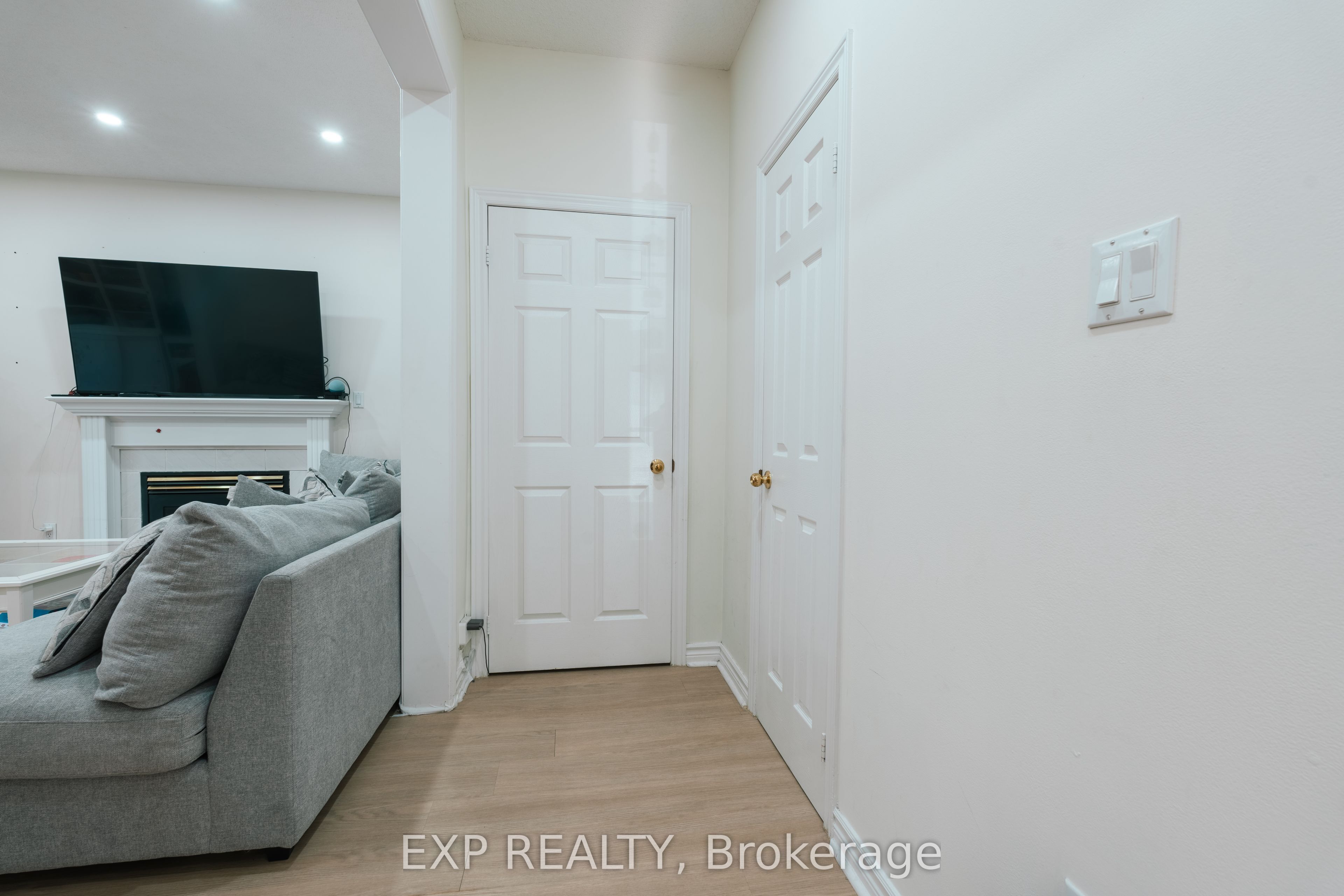 206 Drinkwater Road Upper Property Photo 11