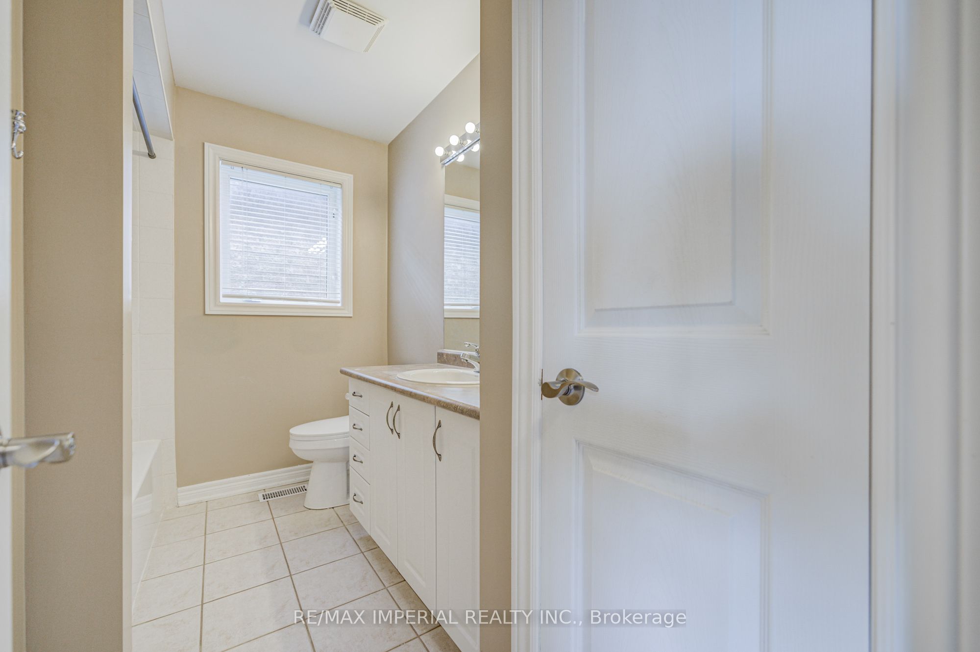 1233 Agram Drive Property Photo 34