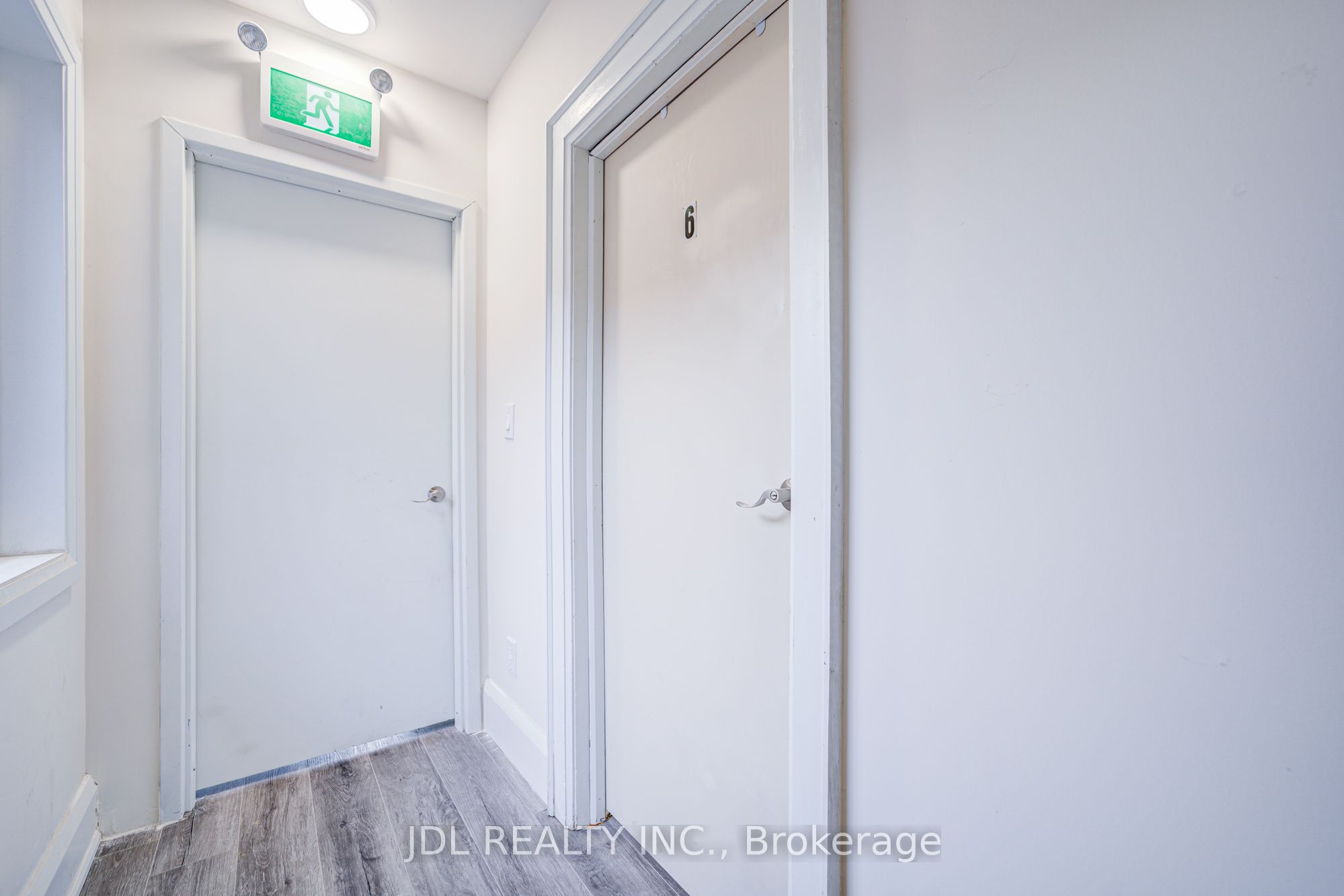 5 Sorauren Avenue 6 Property Photo 2