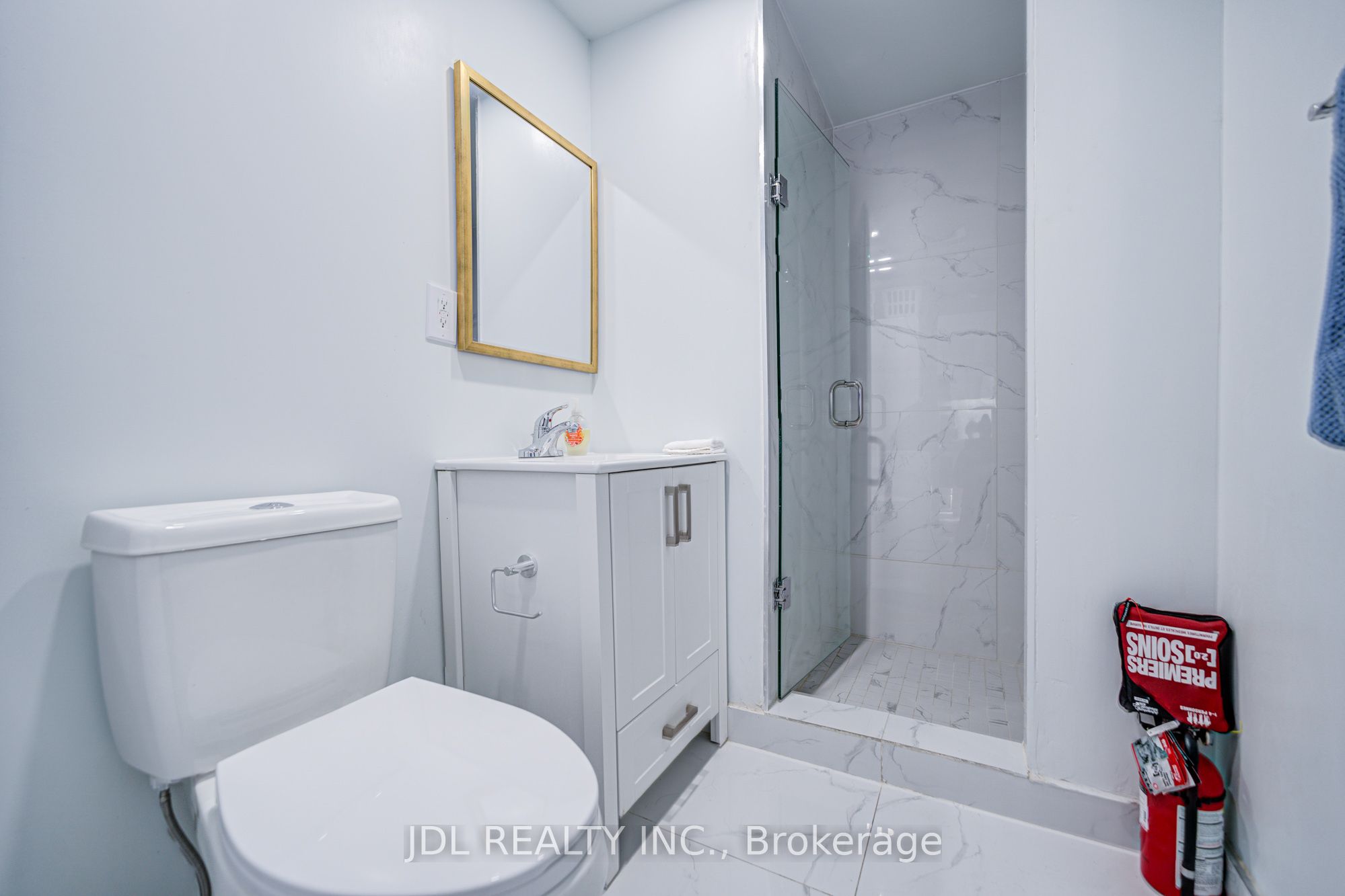 5 Sorauren Avenue 6 Property Photo 3