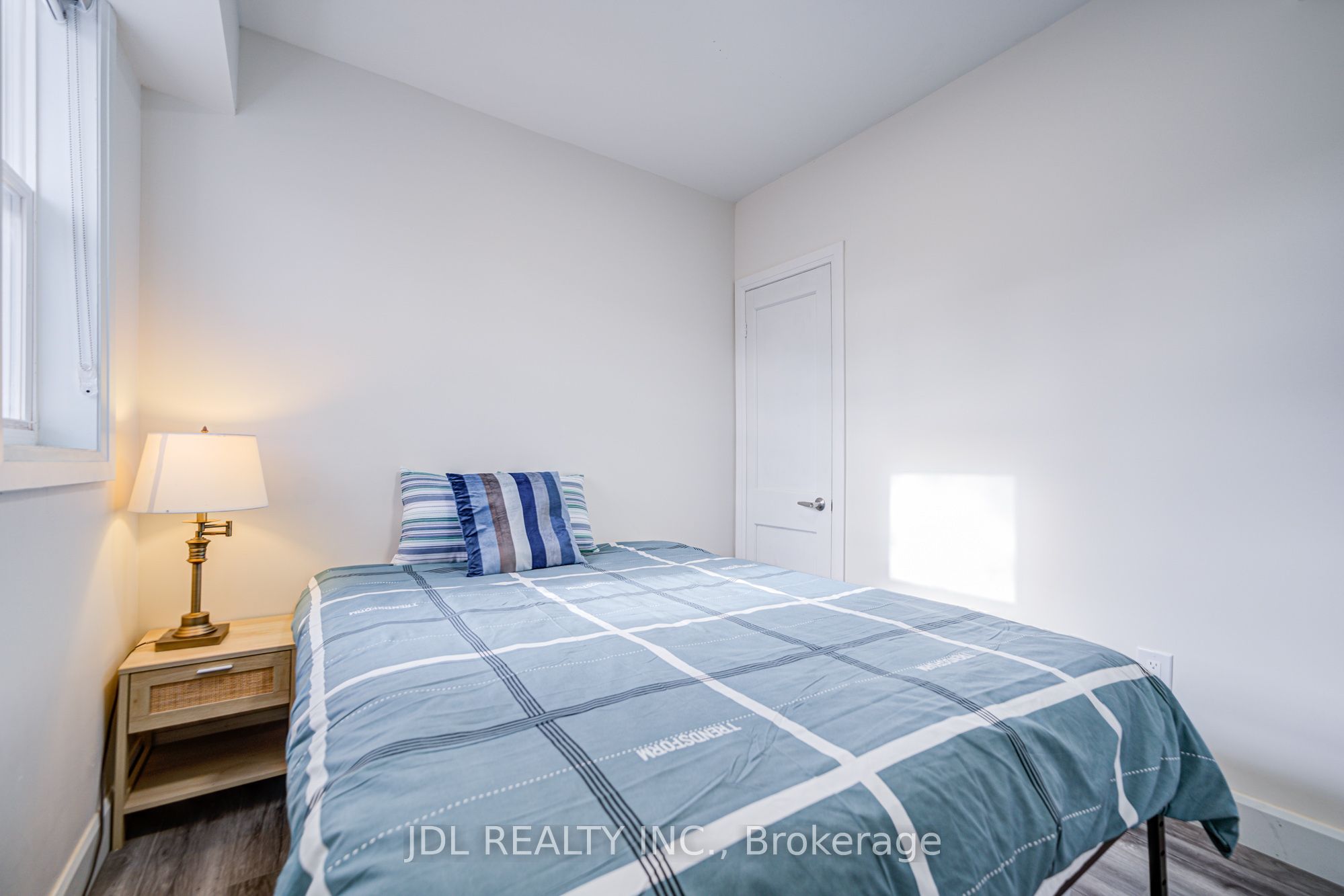 5 Sorauren Avenue 6 Property Photo 11