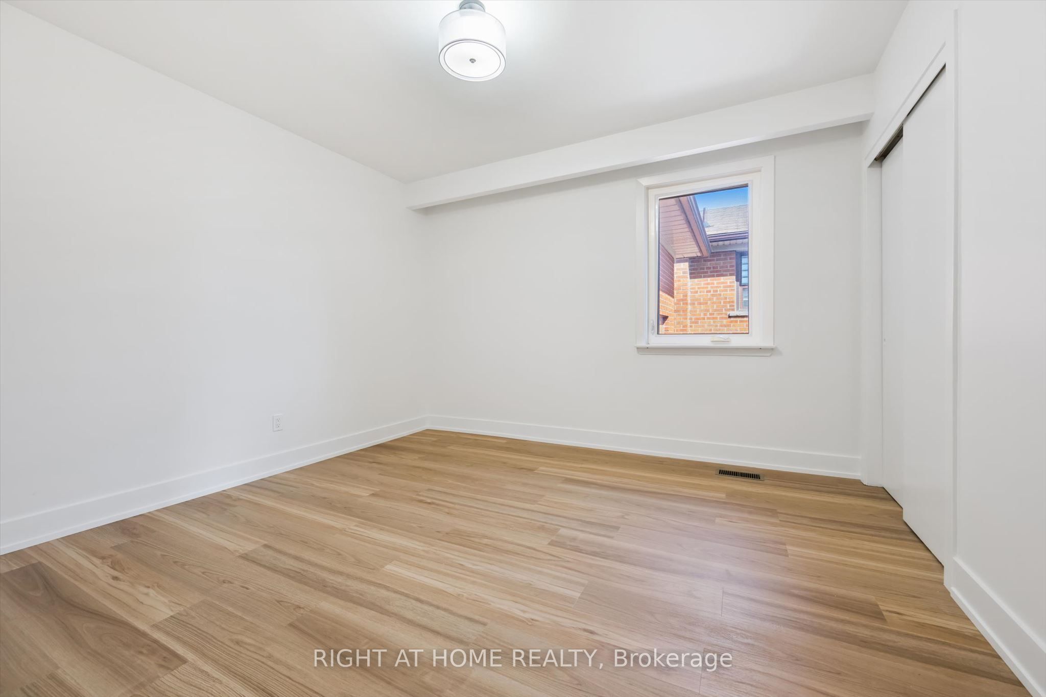 27 Jocada Road Property Photo 16
