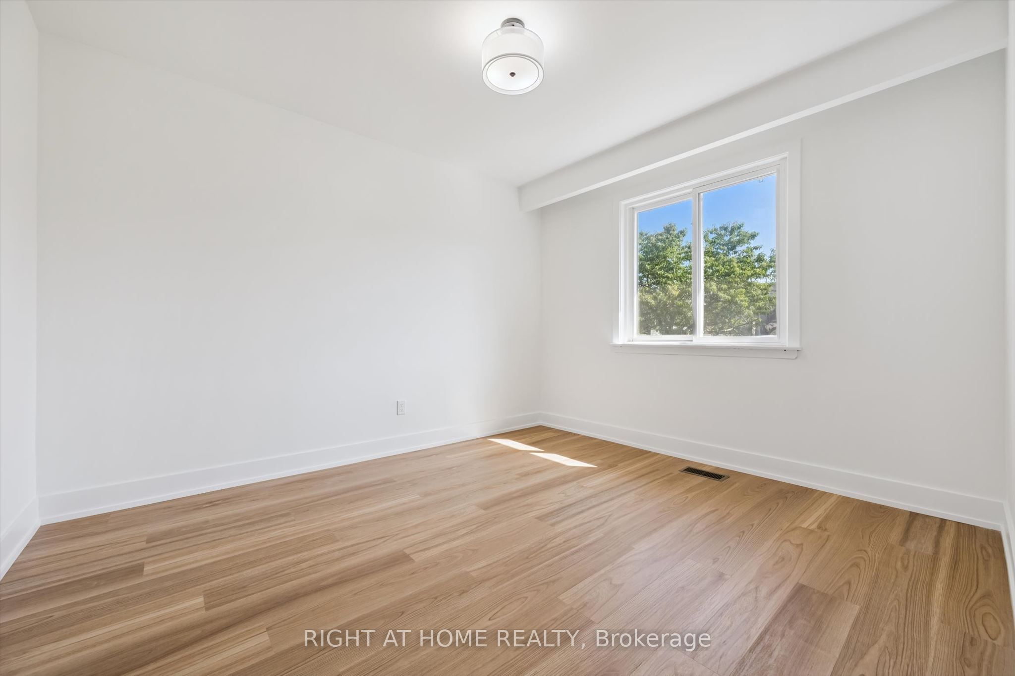 27 Jocada Road Property Photo 18