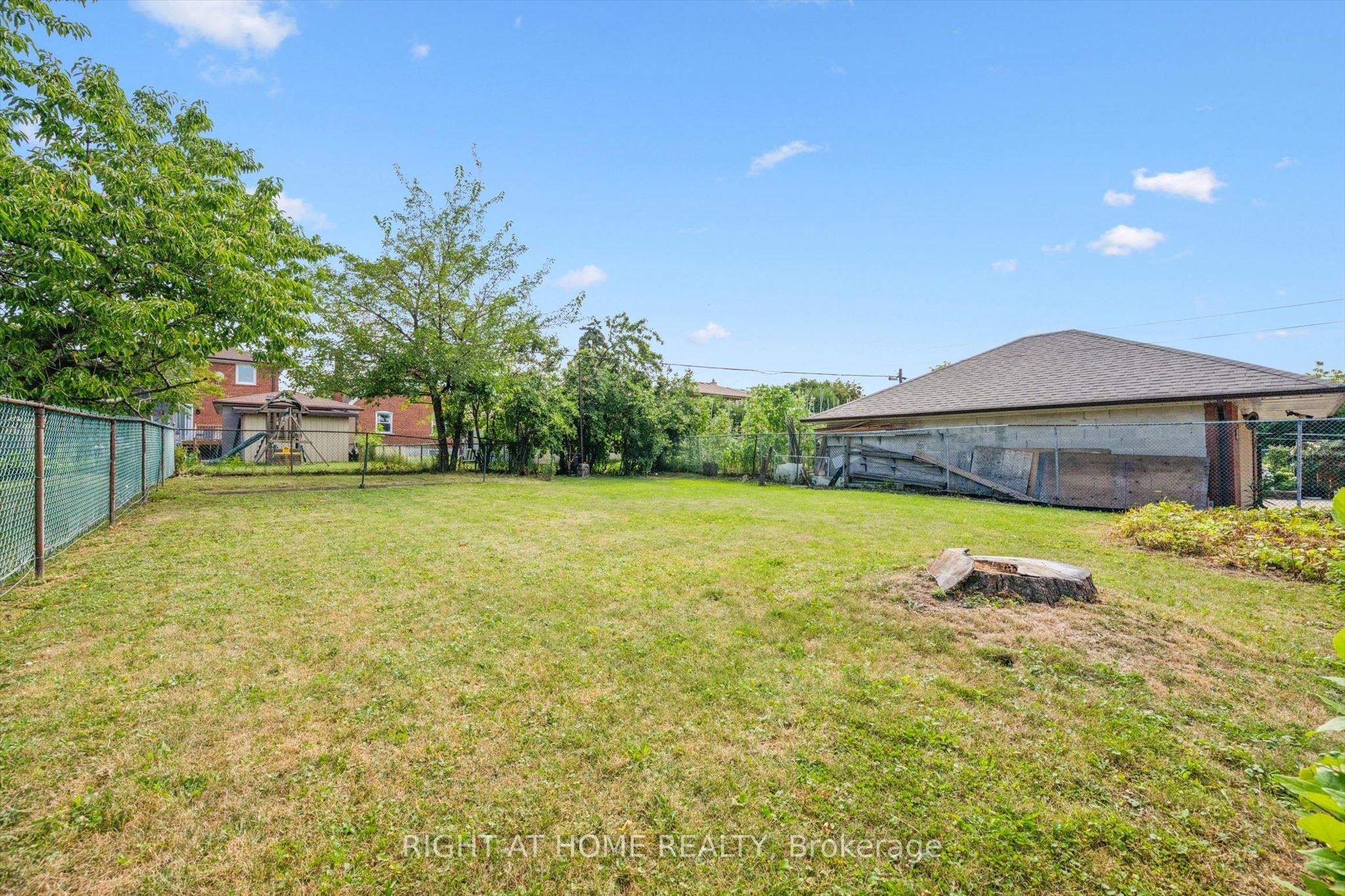 27 Jocada Road Property Photo 34