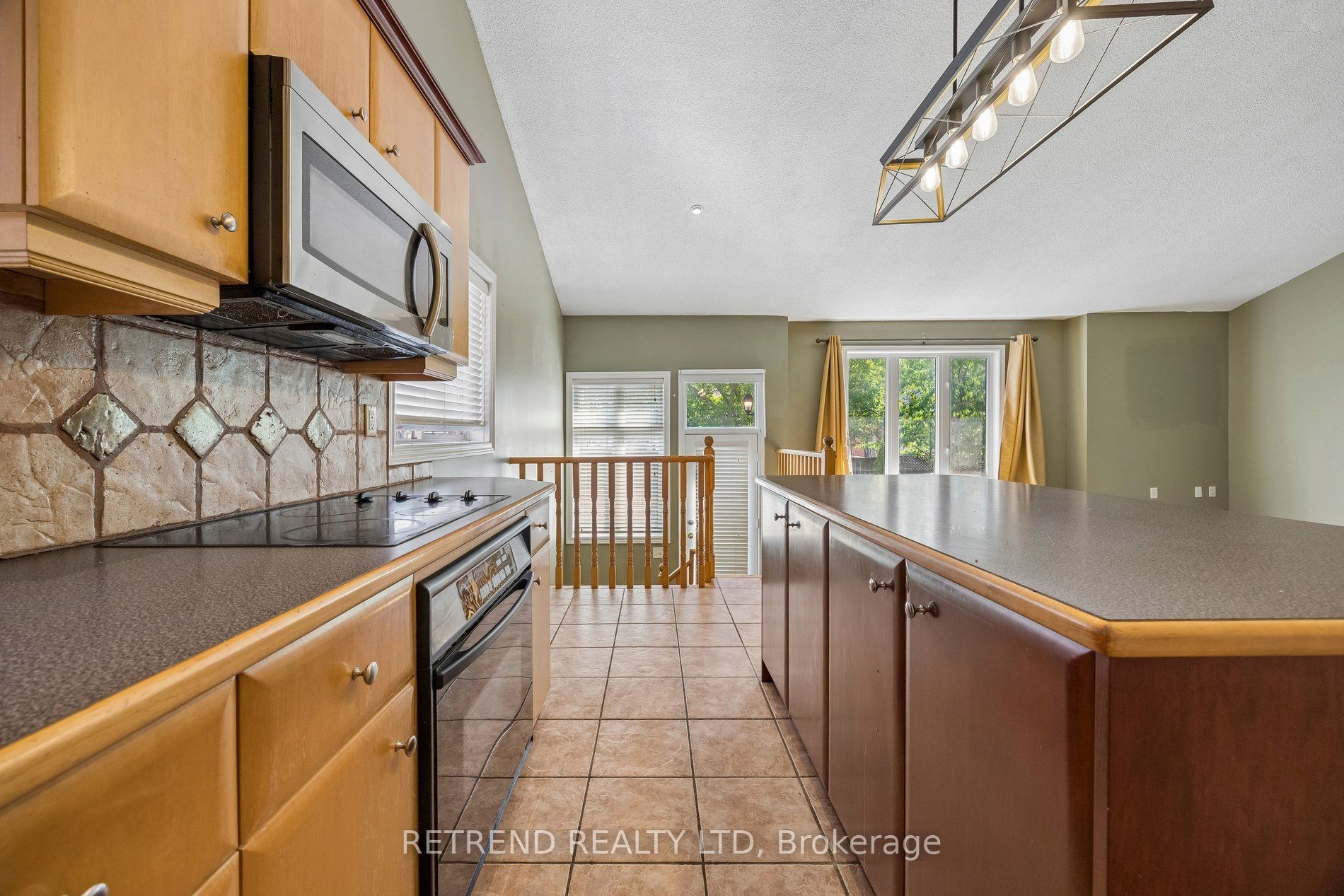 27 Terrastone Court Property Photo 7