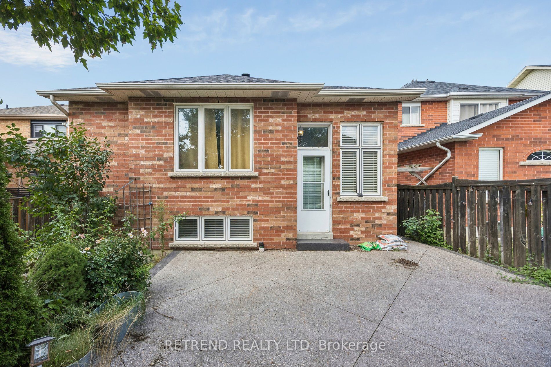 27 Terrastone Court Property Photo 49