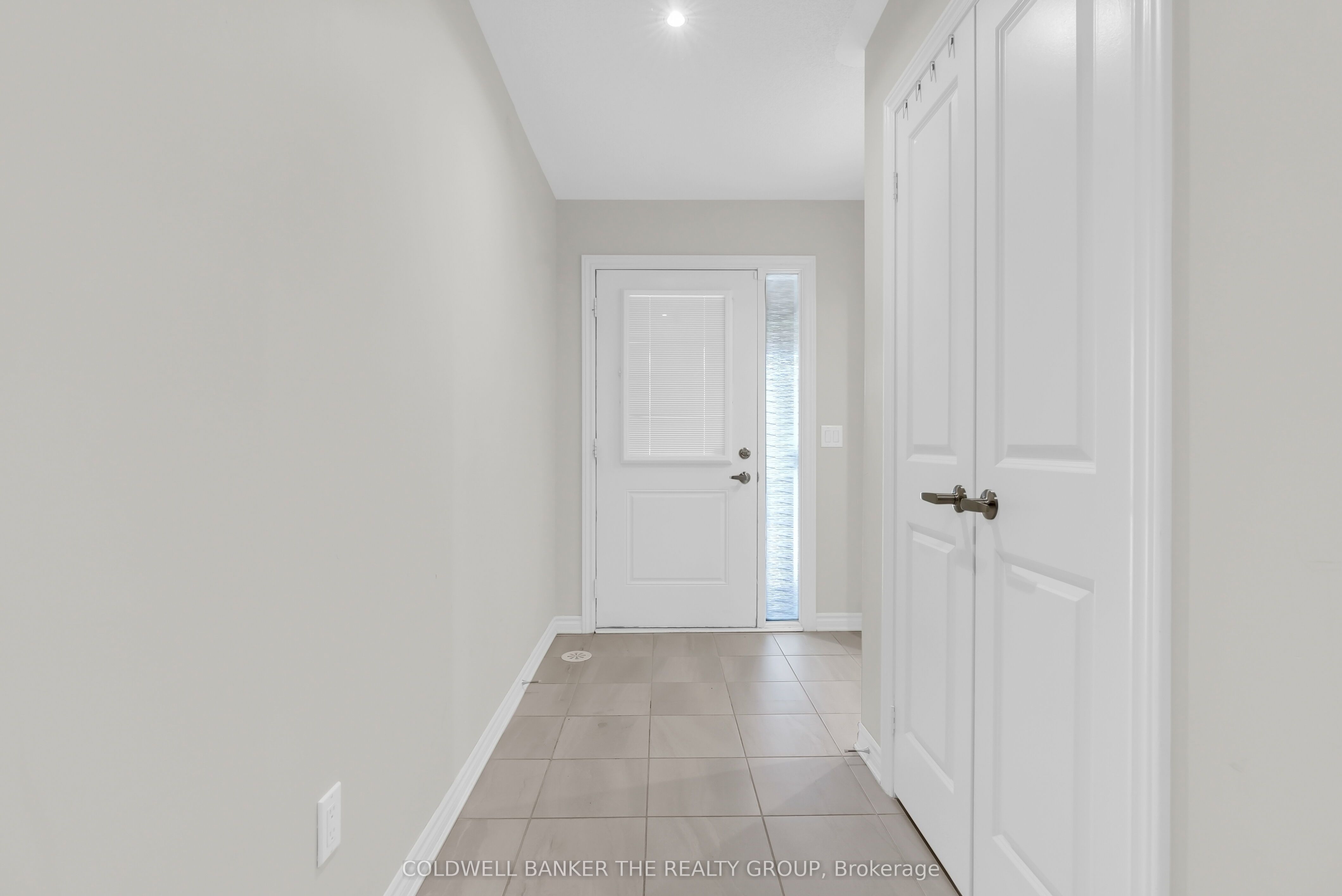 50 Edinburgh Drive 8 Property Photo 7